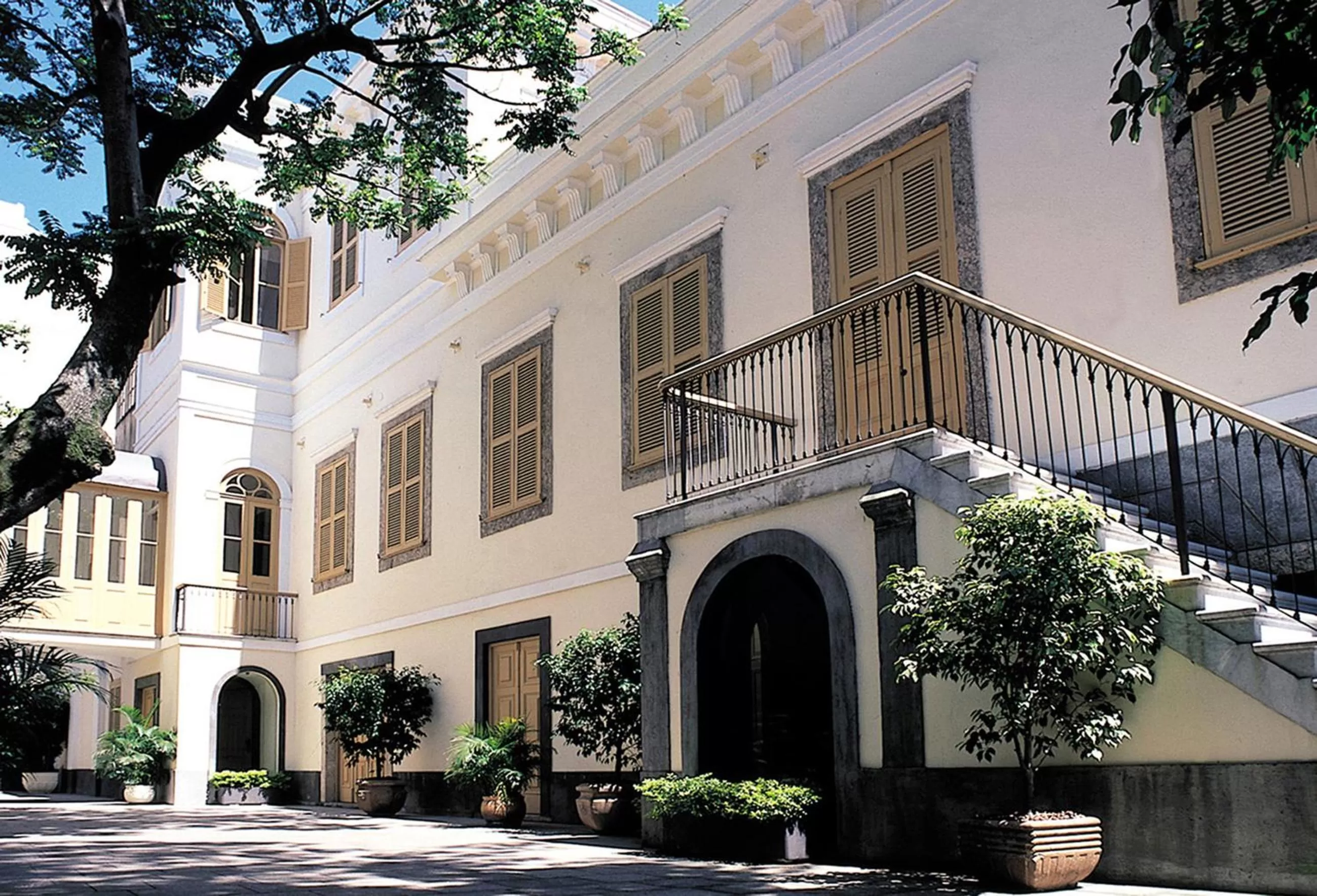 Facade/entrance in Windsor Florida Hotel