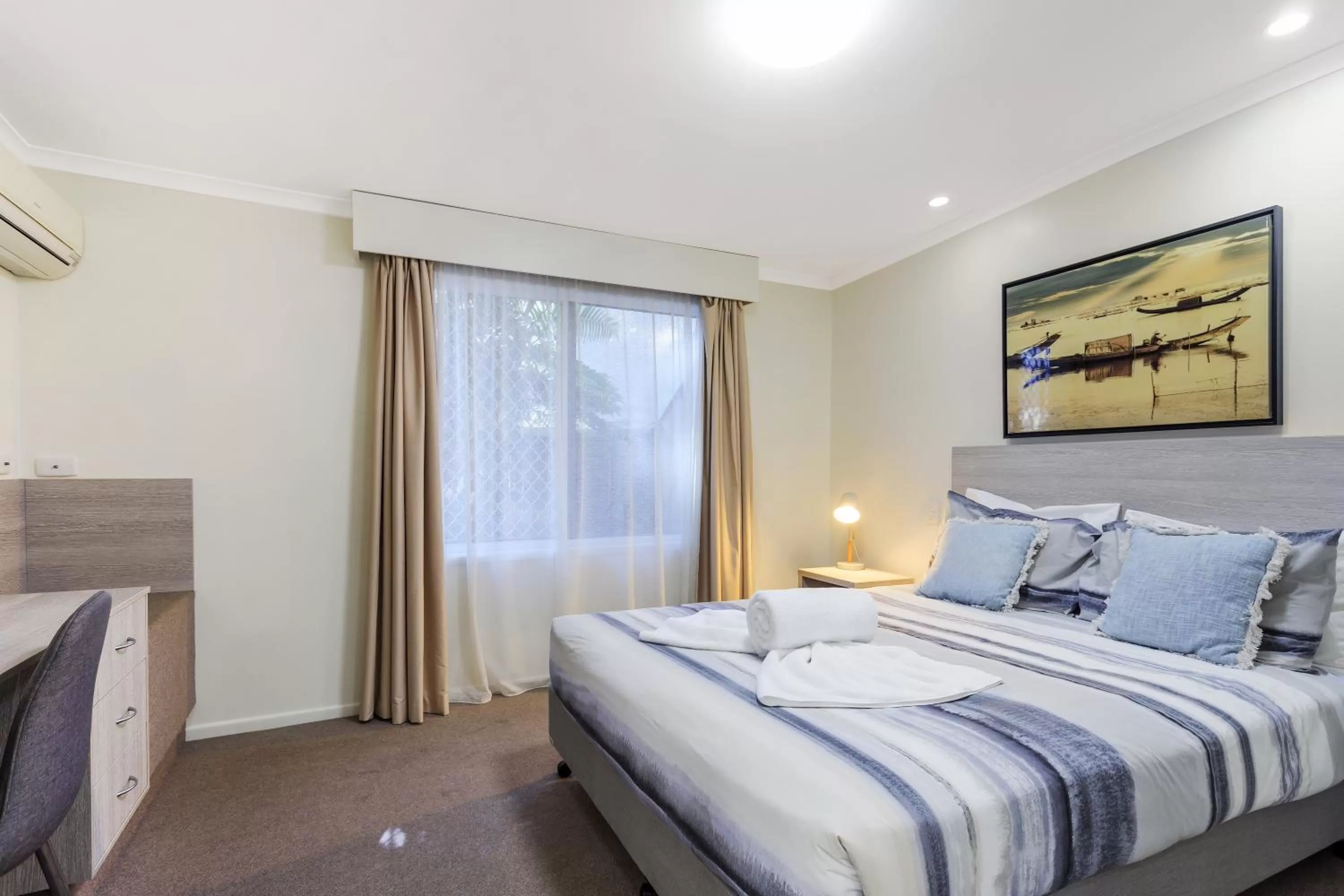 Bed in Top Spot Motel