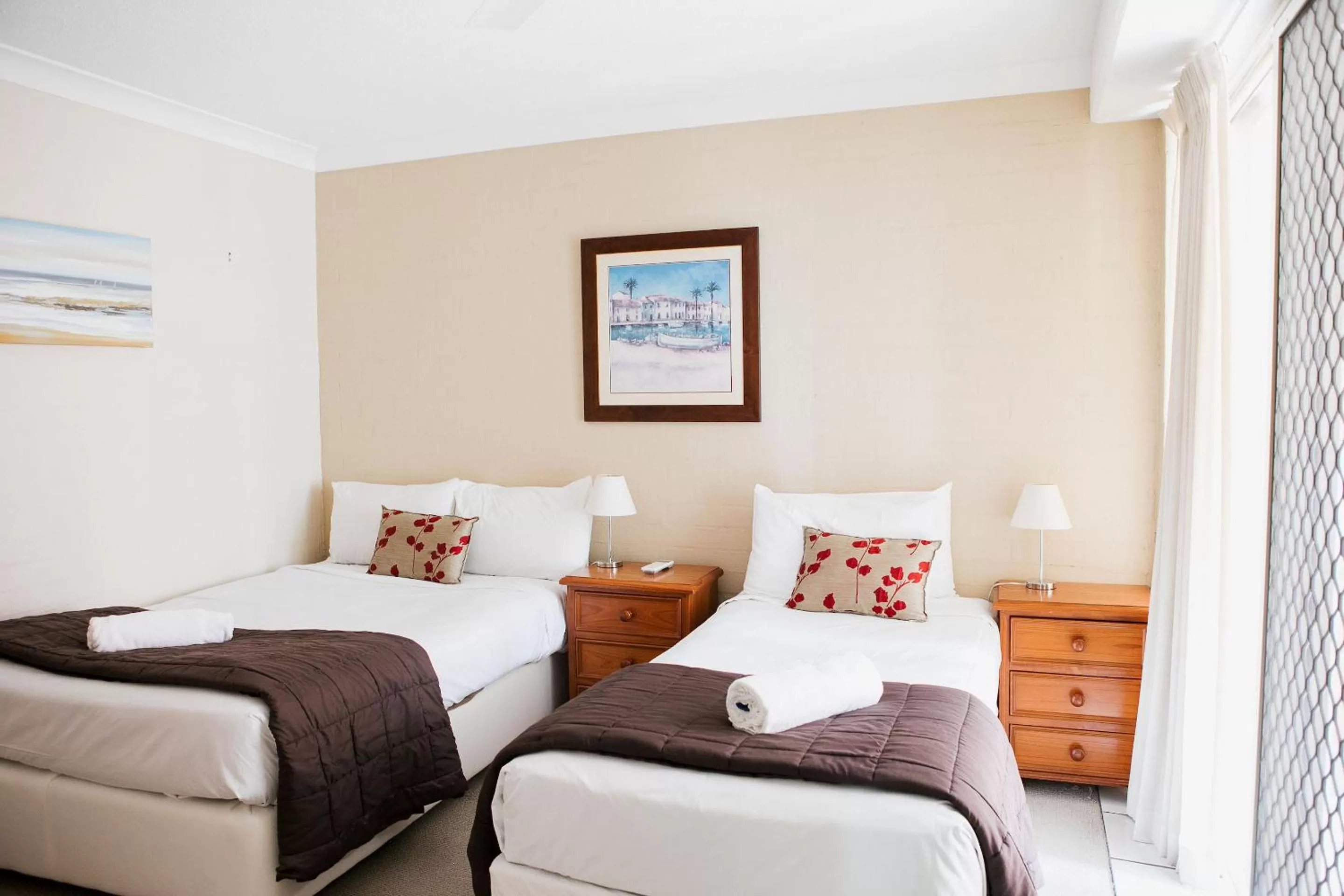 Bedroom, Bed in Osprey Apartments