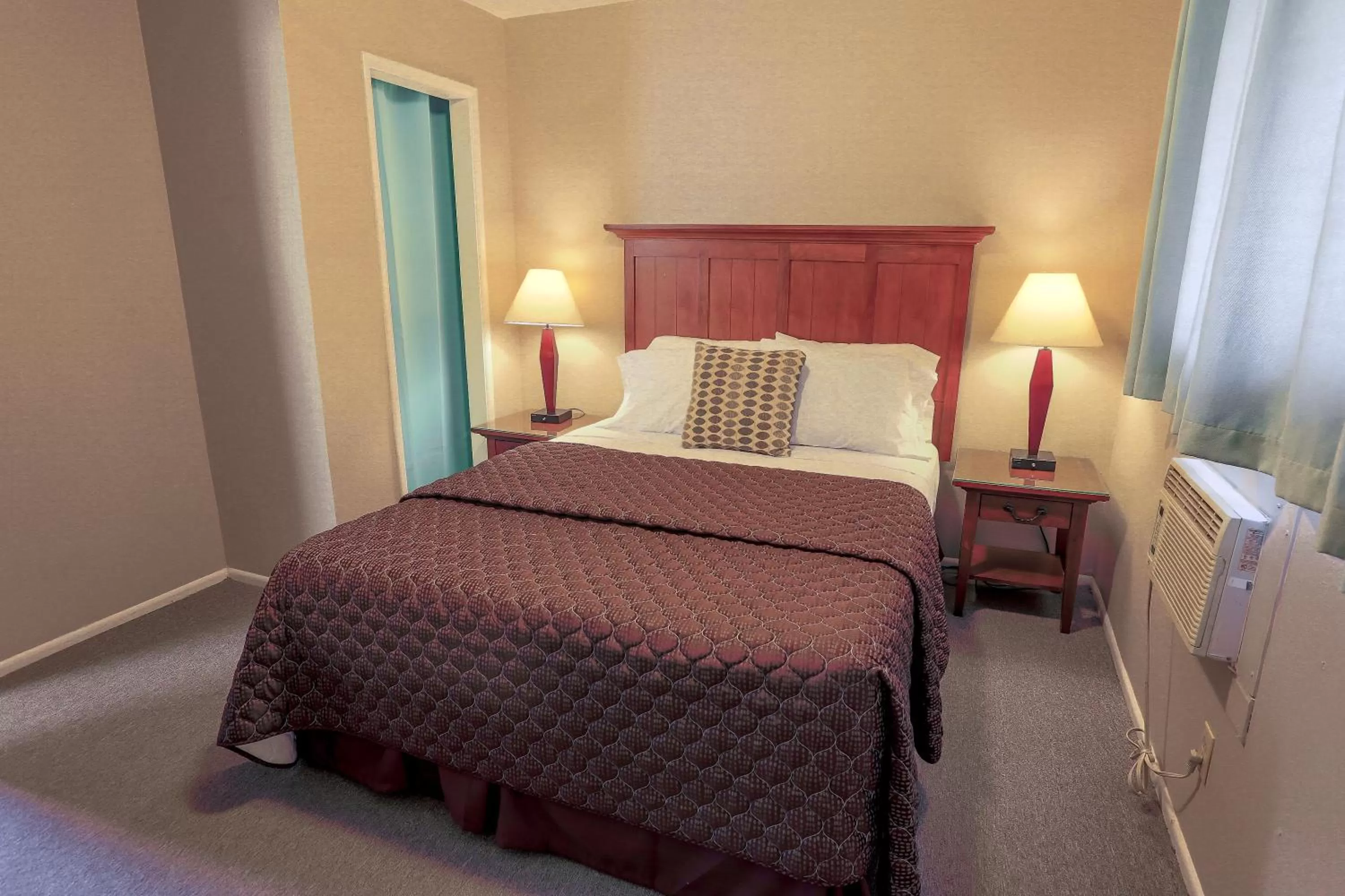 Cabin 19  Pond Side NO PETS in Roosevelt Resort Park