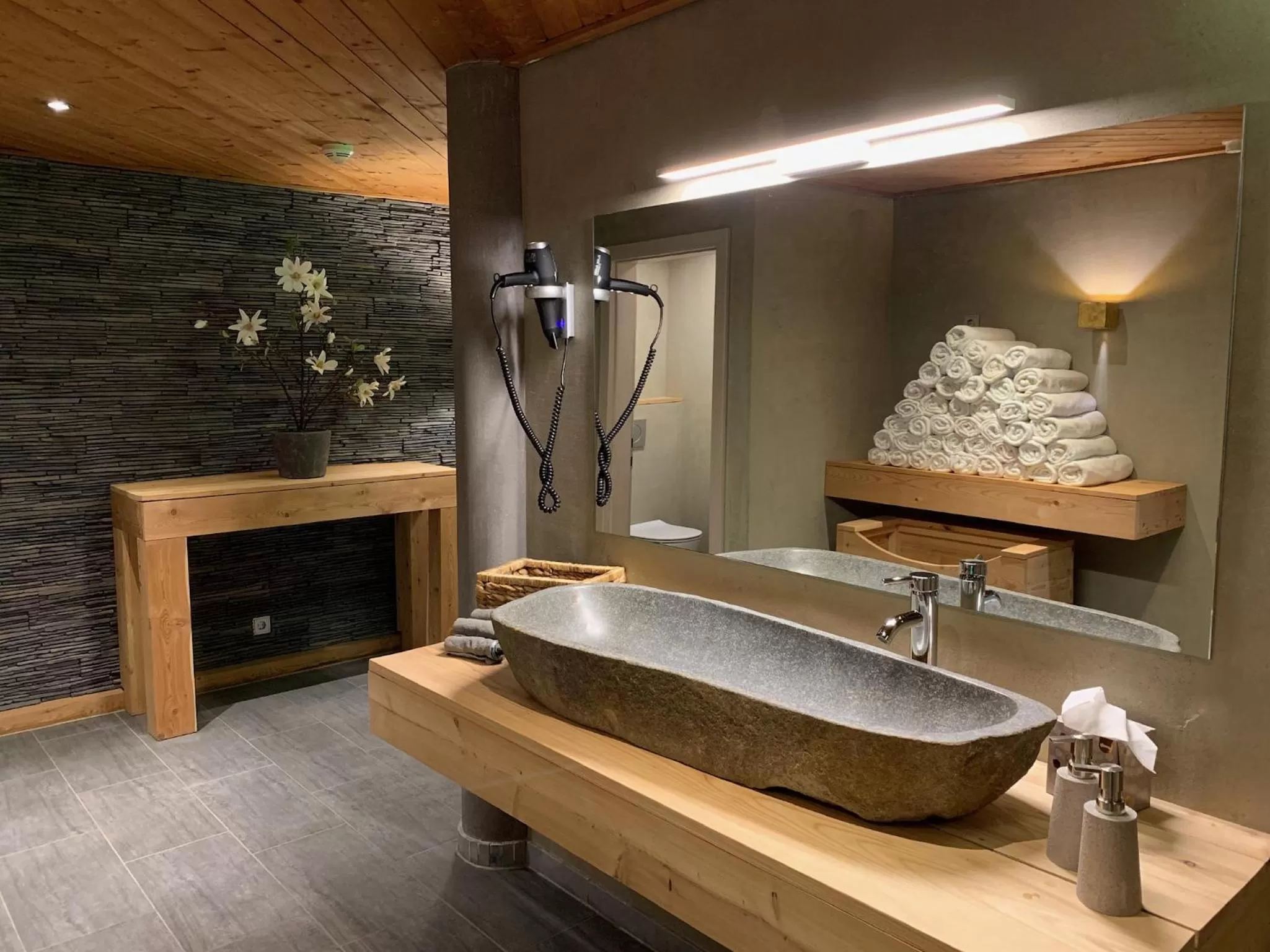 Spa and wellness centre/facilities, Bathroom in Hotel Alexander