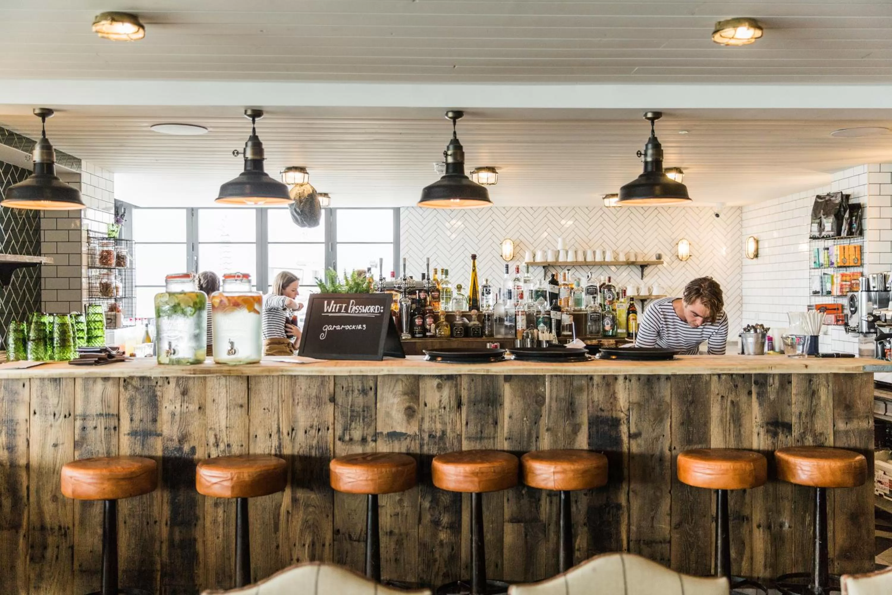 Restaurant/places to eat in Gara Rock