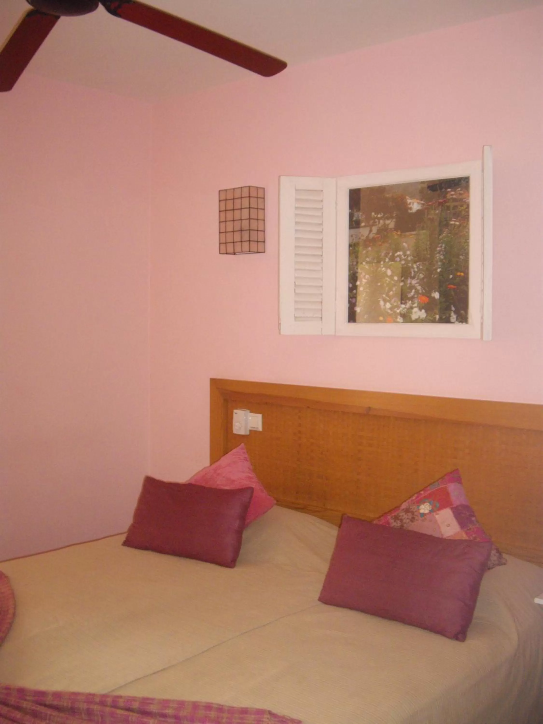 Decorative detail, Bed in Kira's Boutique Hotel