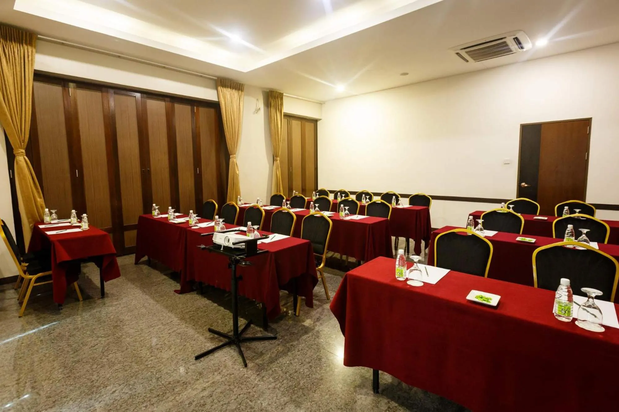Meeting/conference room in 56 Hotel