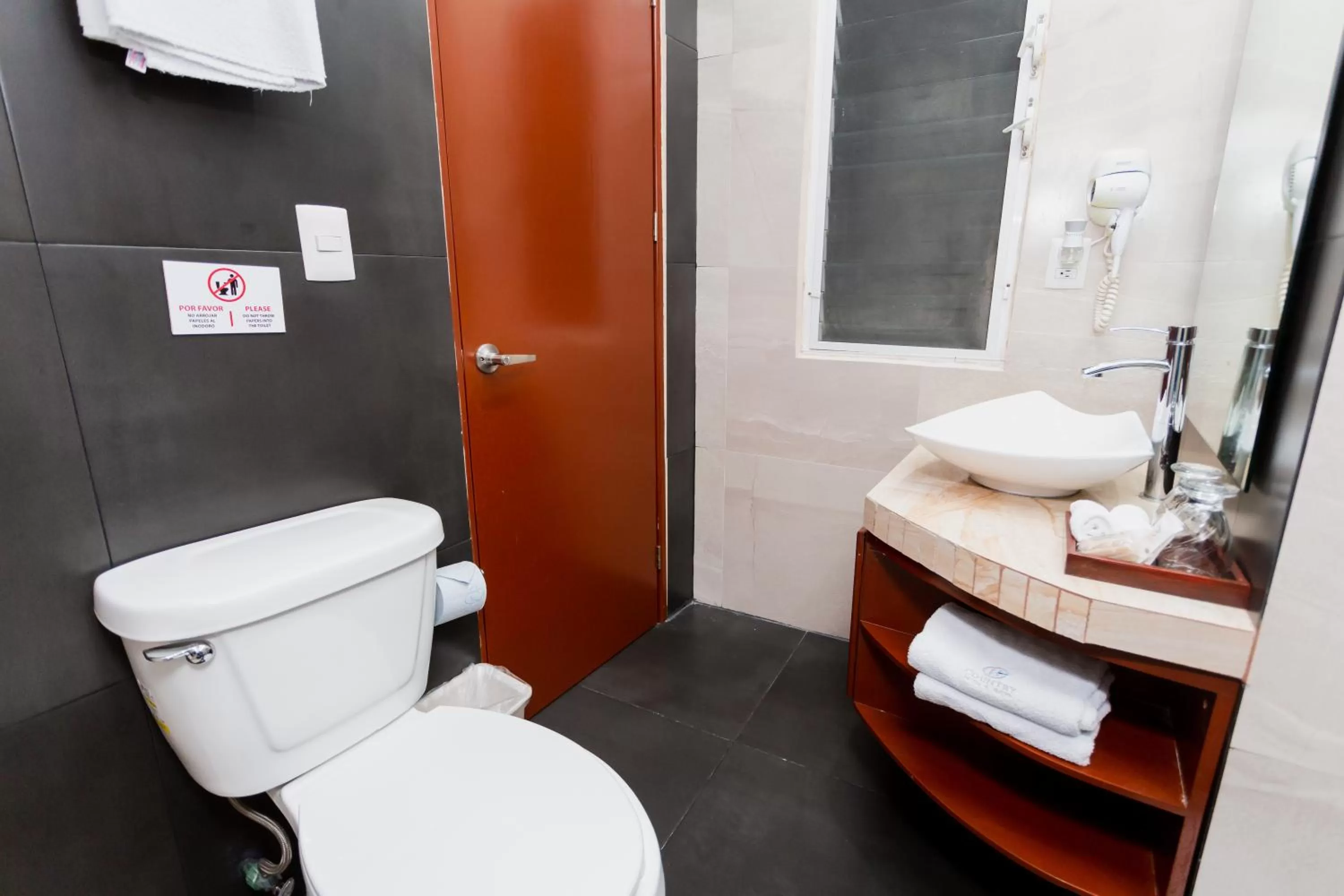 Hotel & Suites Country Valladolid