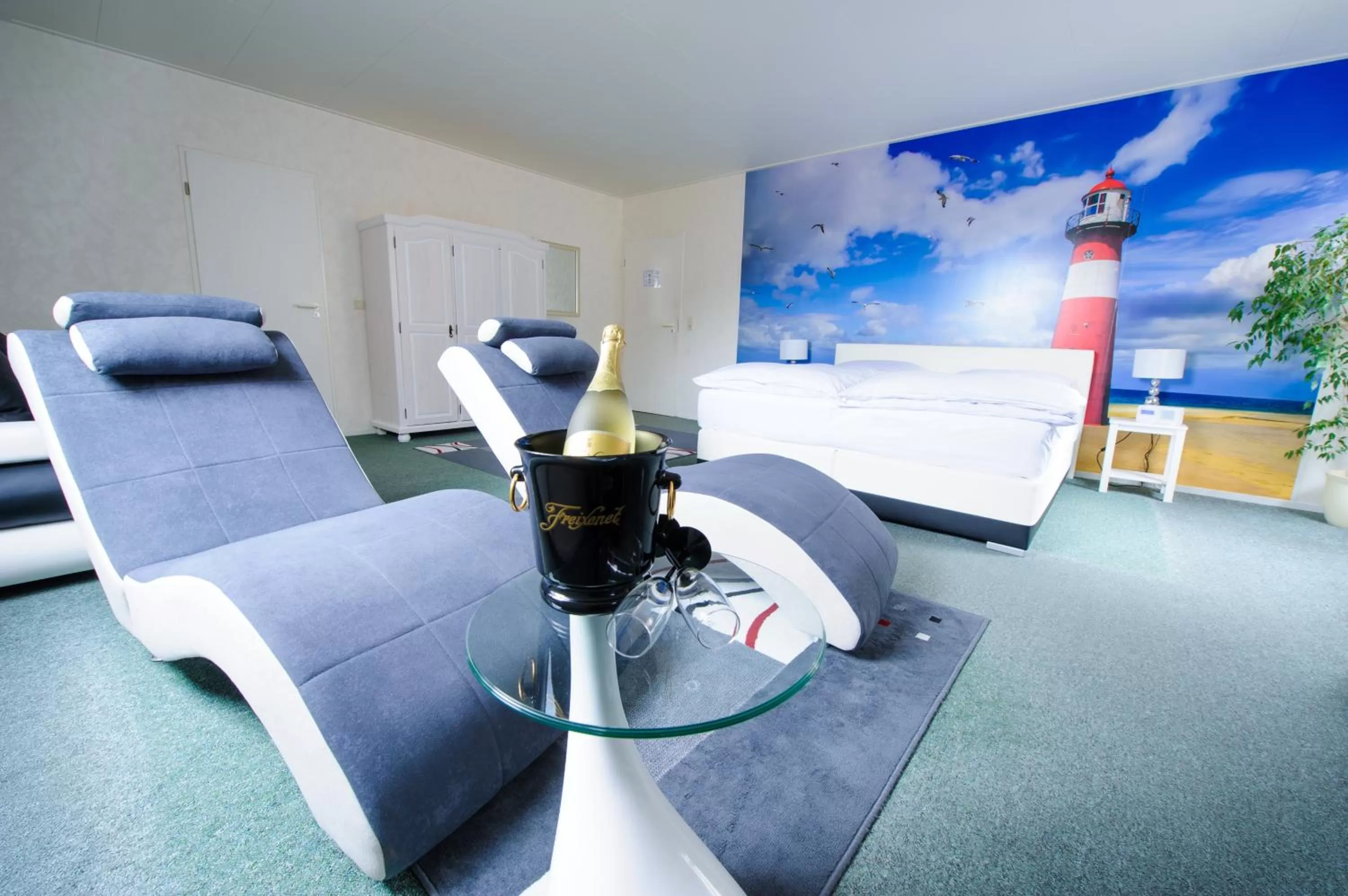 Photo of the whole room in Hotel Forsthaus Sellin