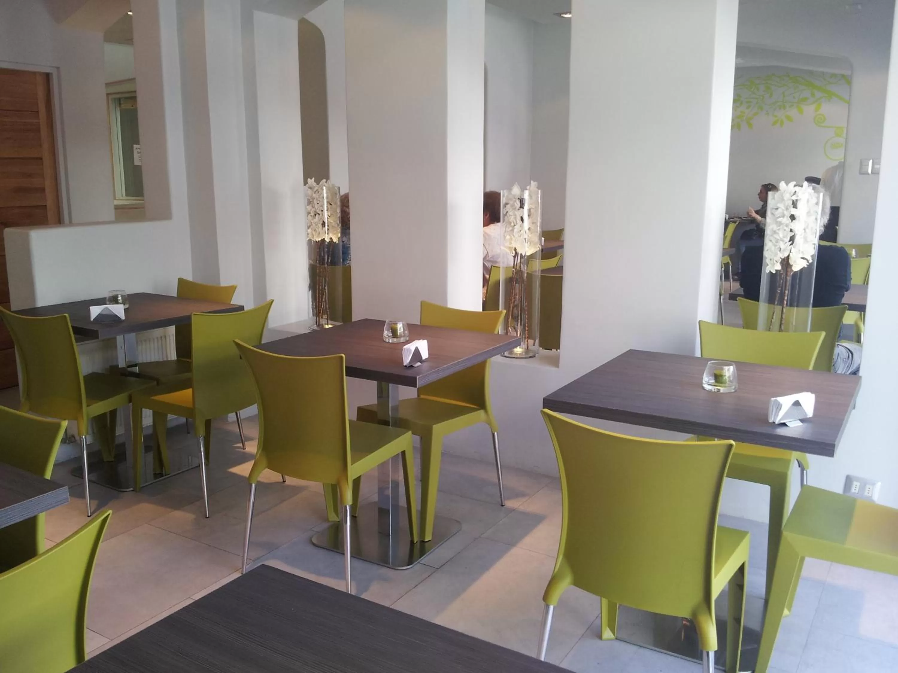 Restaurant/places to eat in Hotel Las Terrazas Business