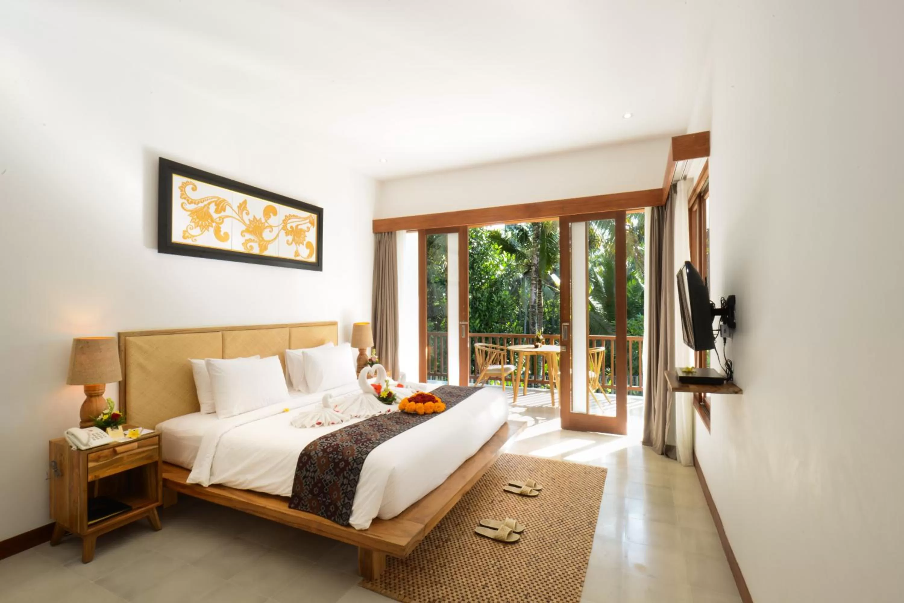 Bed in Purana Boutique Resort
