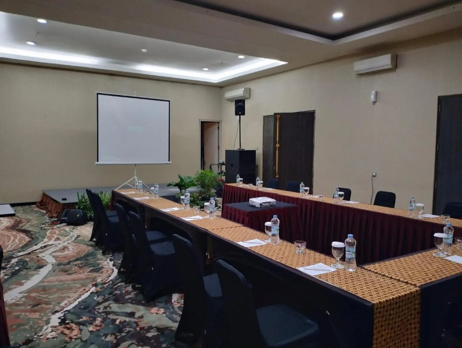 Meeting/conference room in Grand Kangen Hotel Urip Sumoharjo