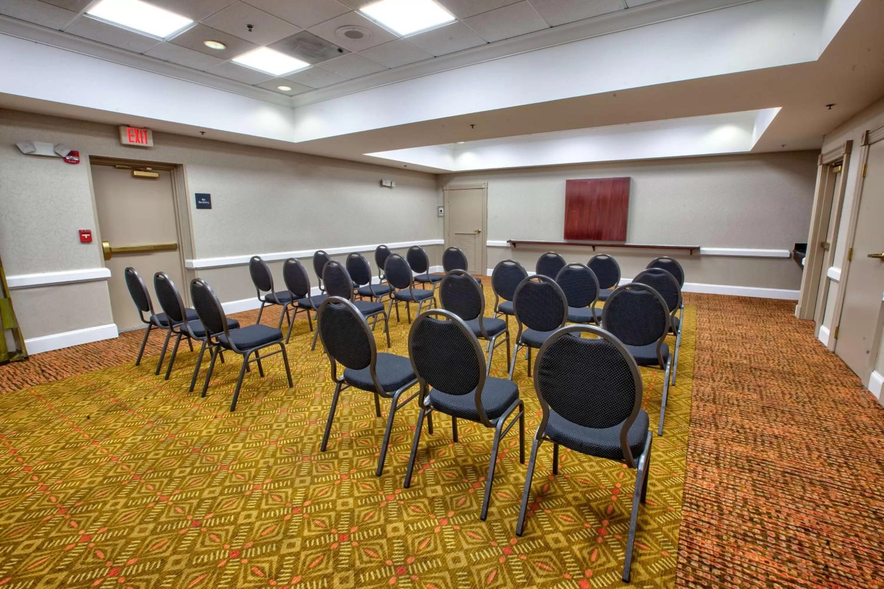 Meeting/conference room in Hampton Inn College Park