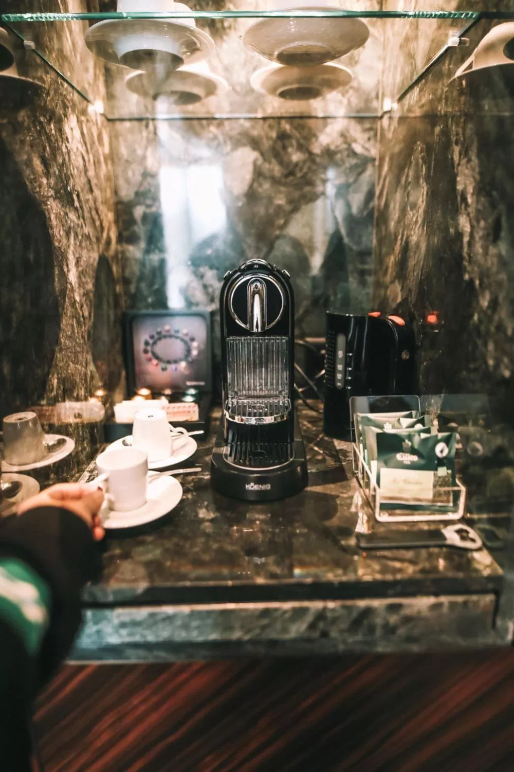 Corner Suite with Balcony and Lake View in Hotel Villa Honegg