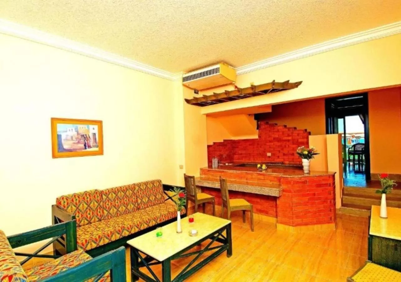 Palm Beach Resort Families and Couples only