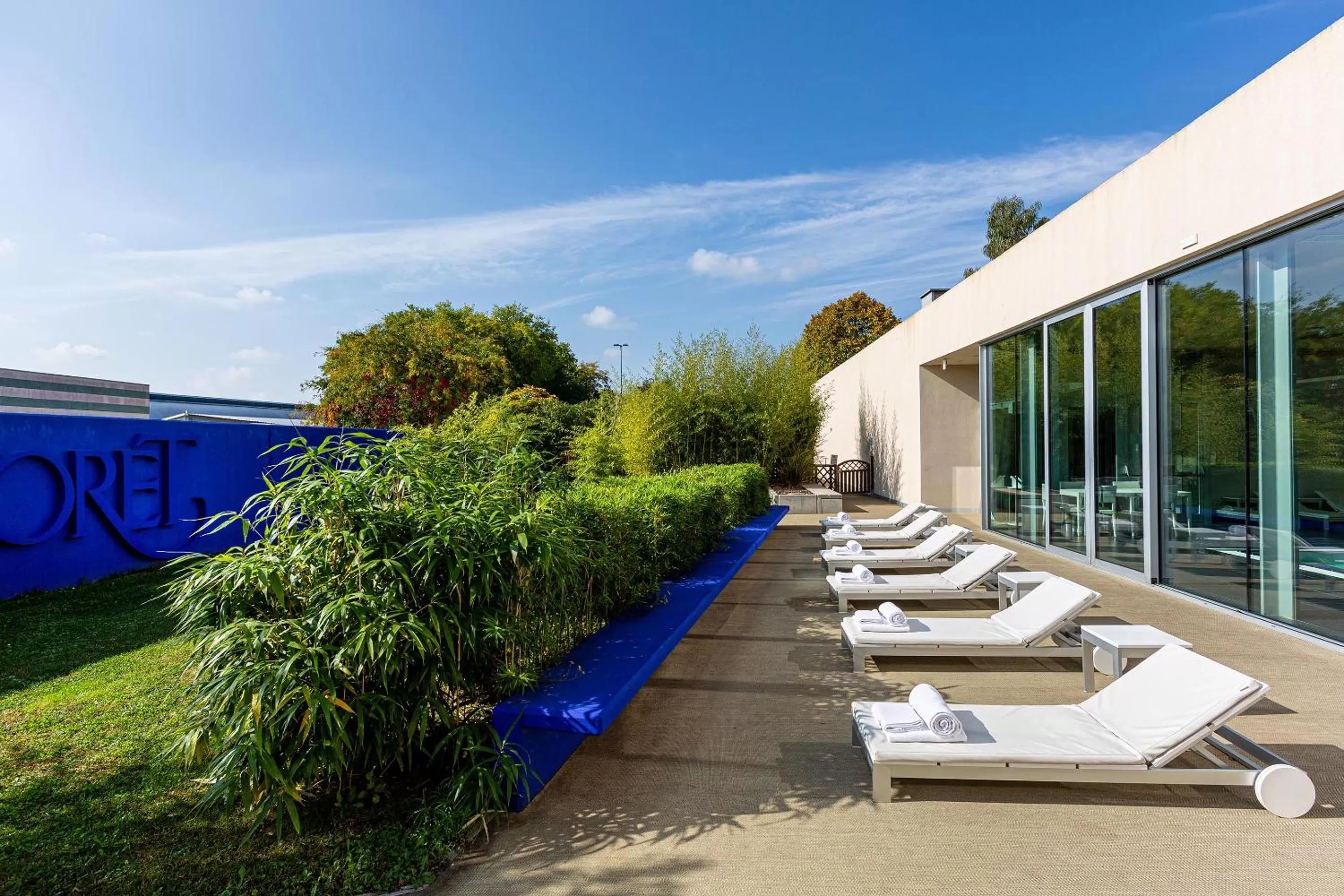 Pool view in Là Di Moret