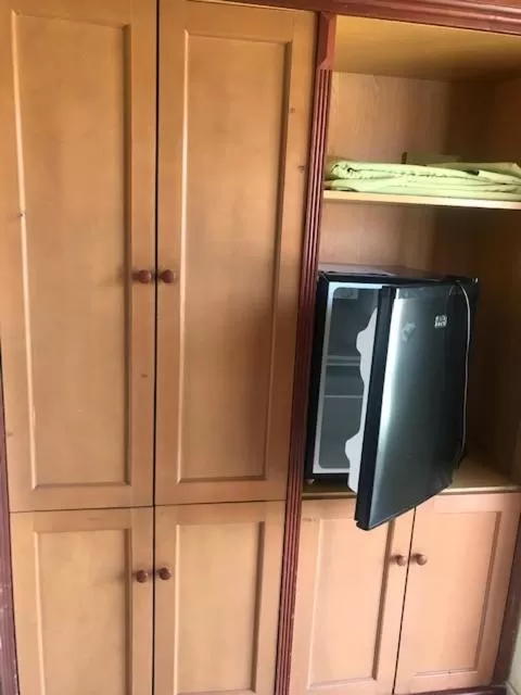 TV/Entertainment Center in Convoy Panzió