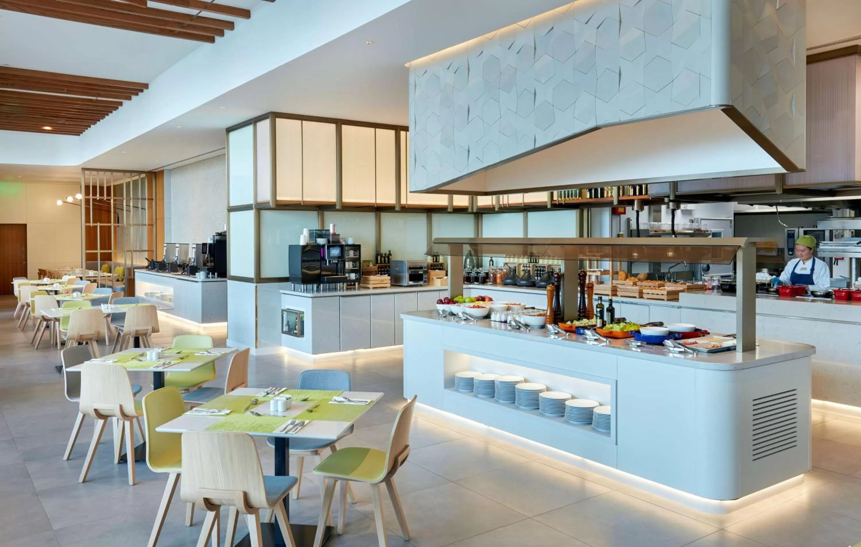 Restaurant/places to eat in Hilton Garden Inn Kuwait