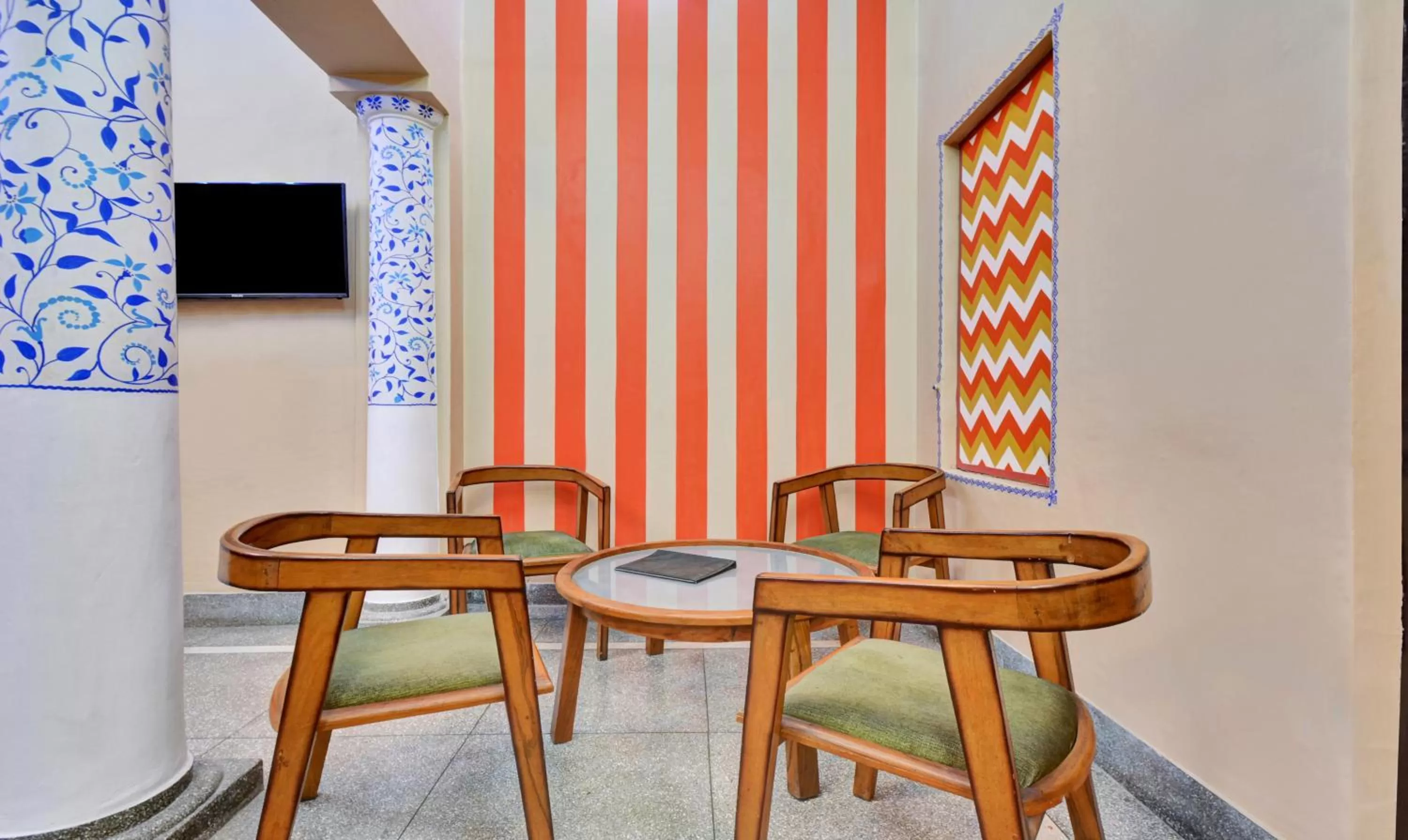 Seating area in Treebo The Regal House, Near Fateh Sagar Lake