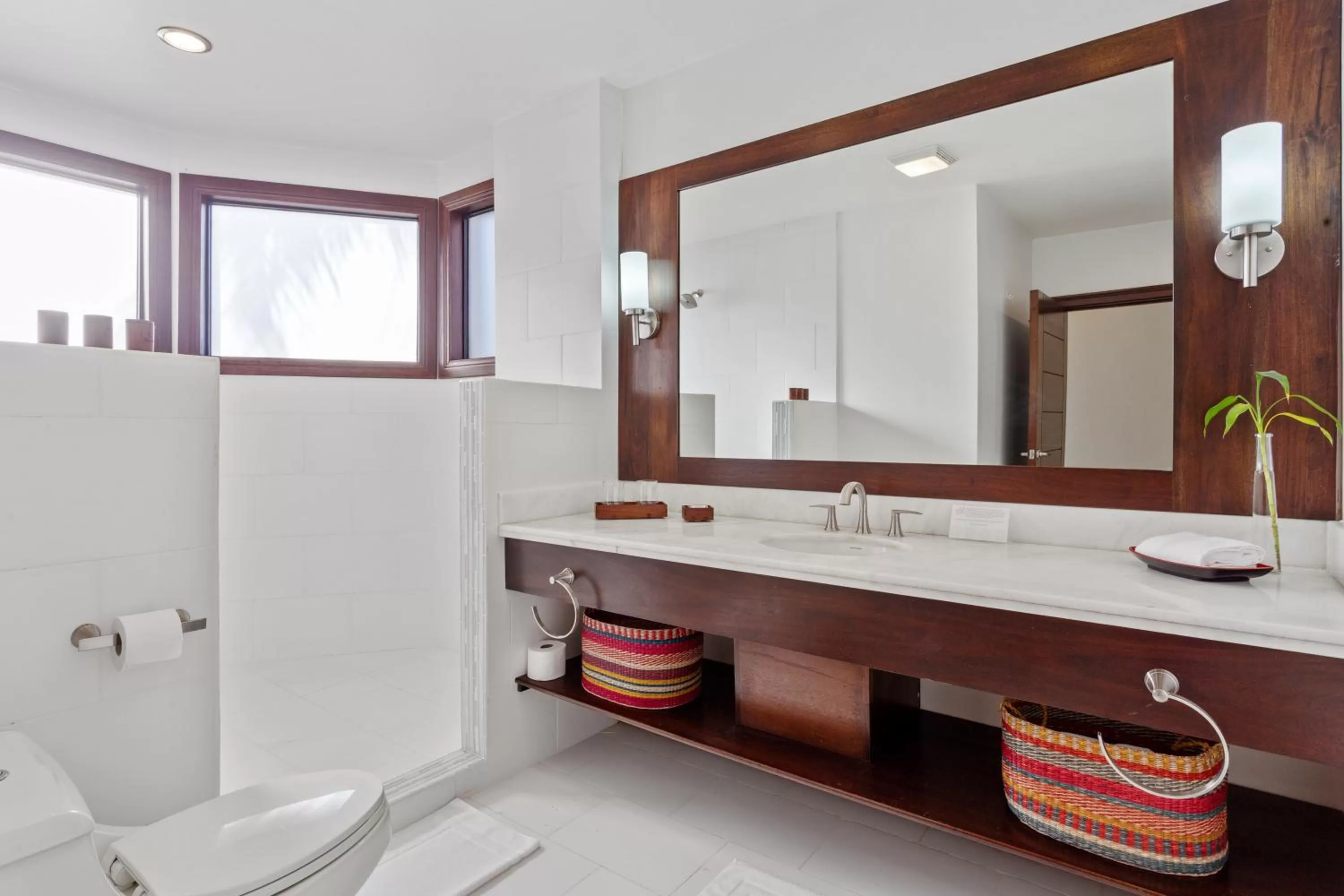 Toilet in The Ellysian Boutique Hotel