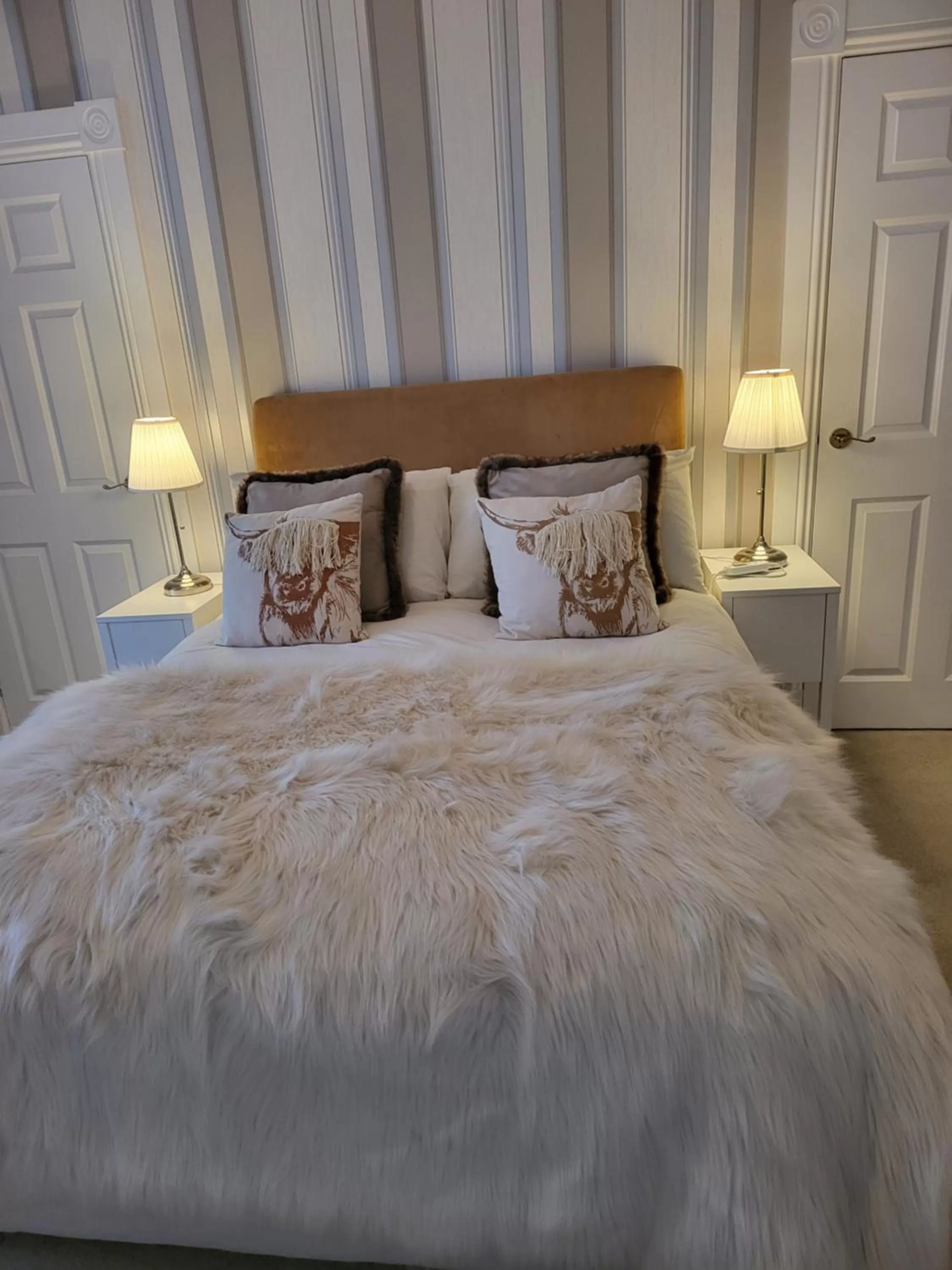 Bed in Langhouse Castle Bed and Breakfast