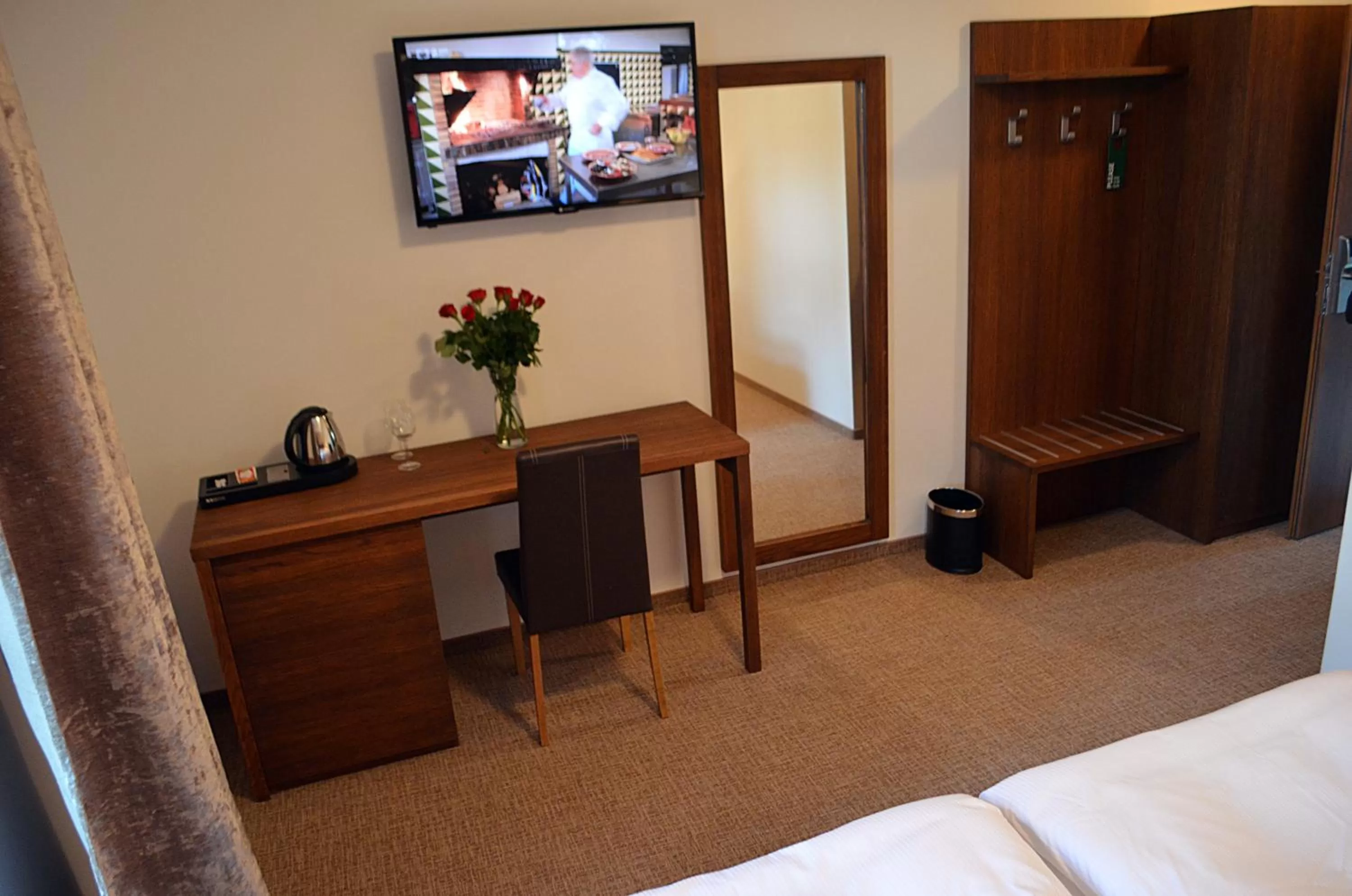 Bedroom, Bed in Hotel U Kvapilů