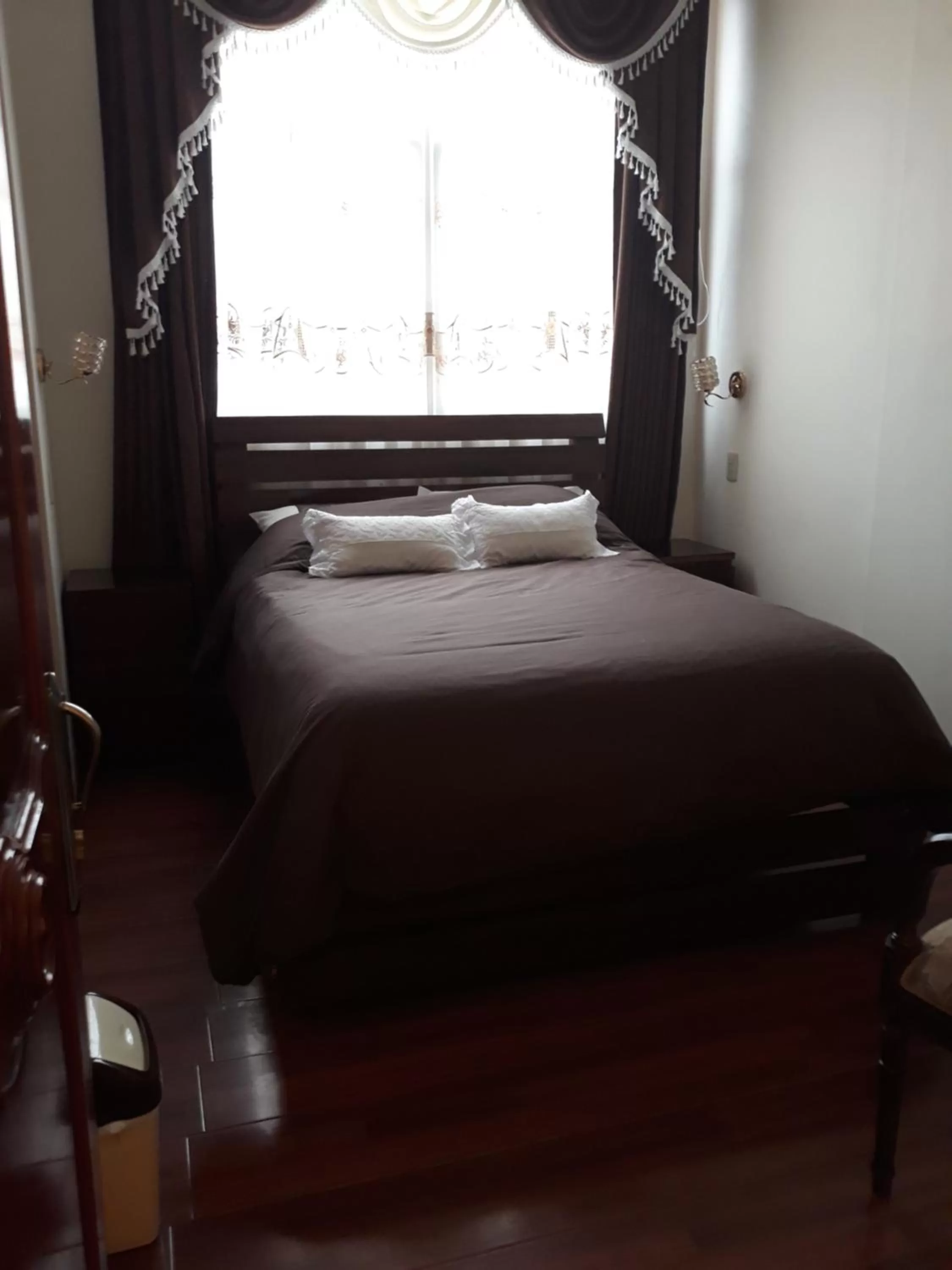 Bedroom, Bed in Hostal Terrabella SRL