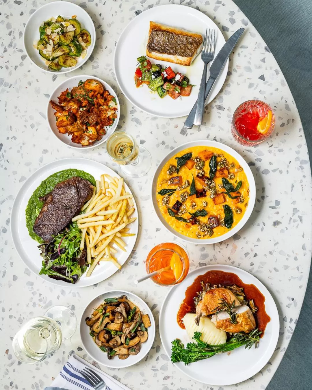 Restaurant/places to eat in Crowne Plaza Sydney Coogee Beach by IHG