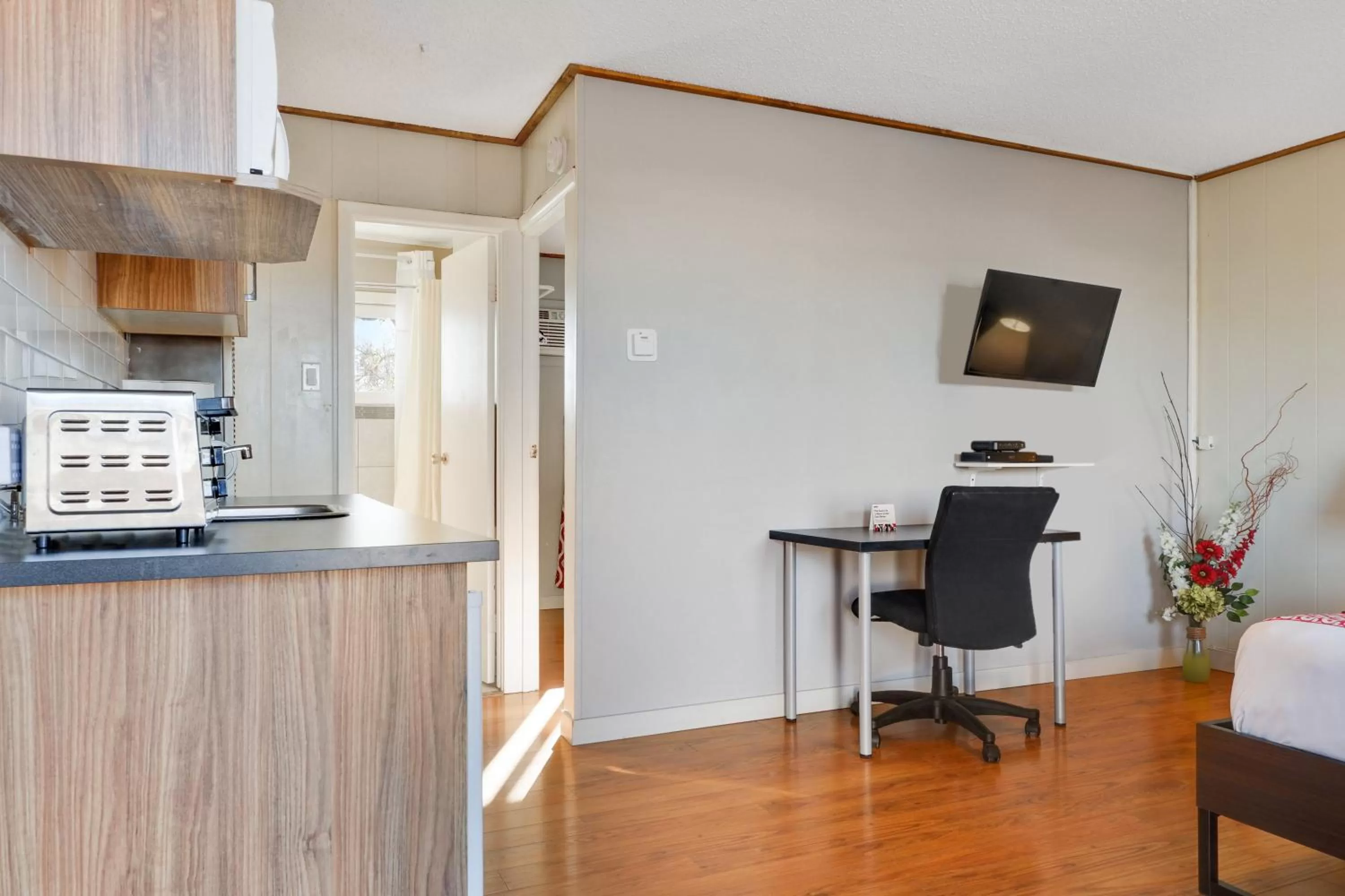 TV and multimedia in Hotel Bethel - Fort MacLeod, AB