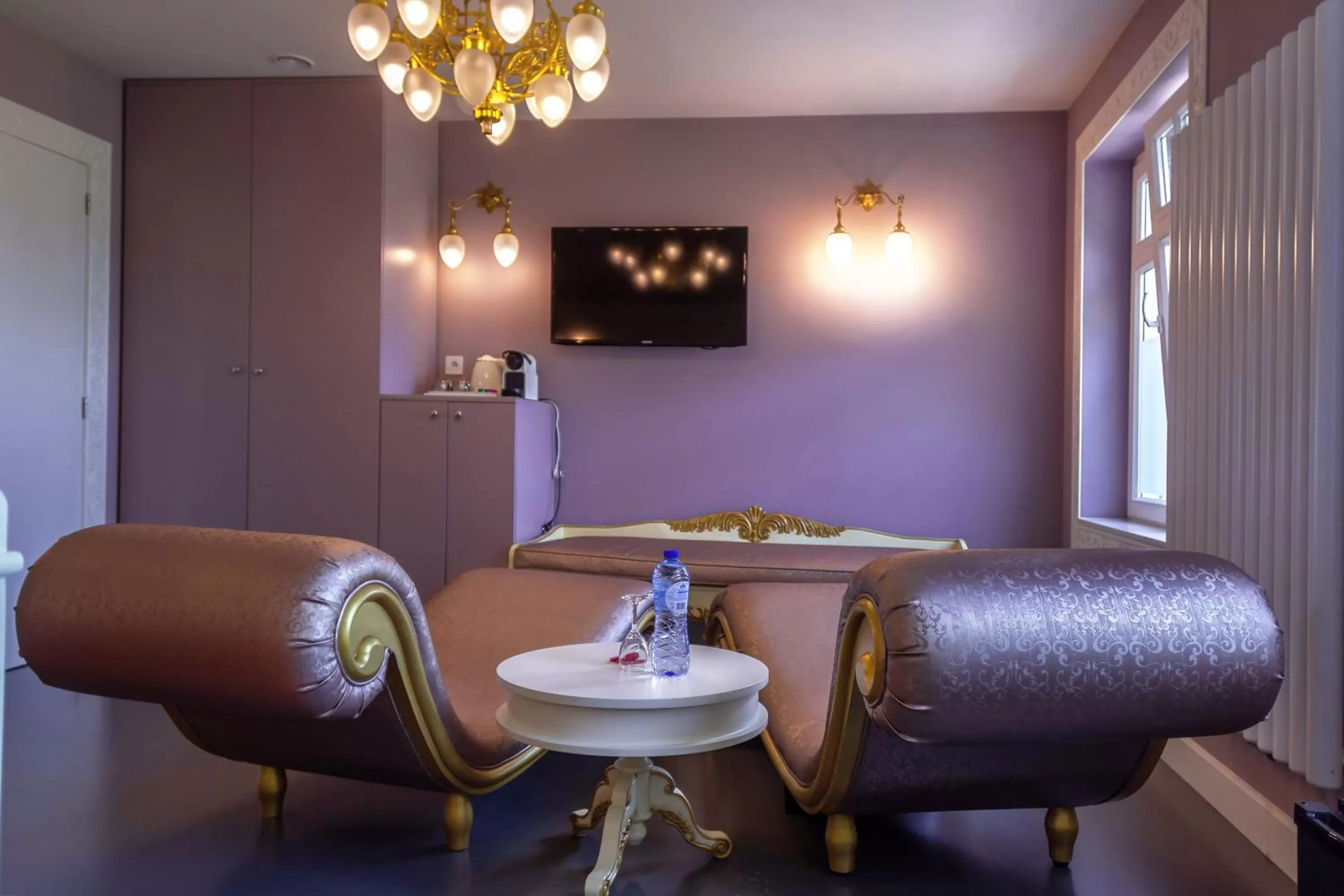 Living room in B&B Saint-Georges -Located in the city centre of Bruges-