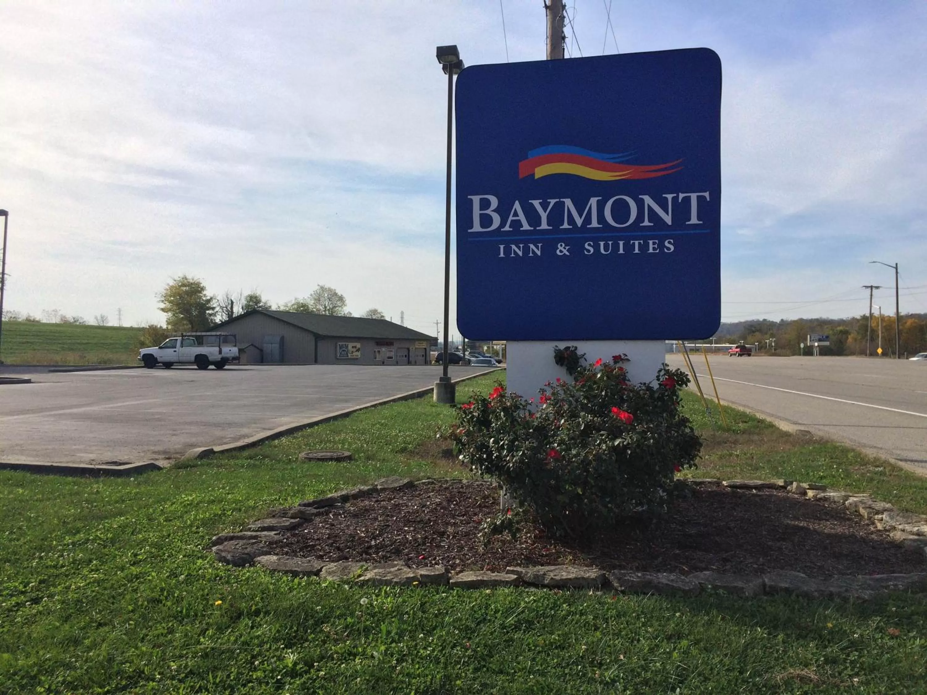 Facade/entrance in Baymont by Wyndham Lawrenceburg