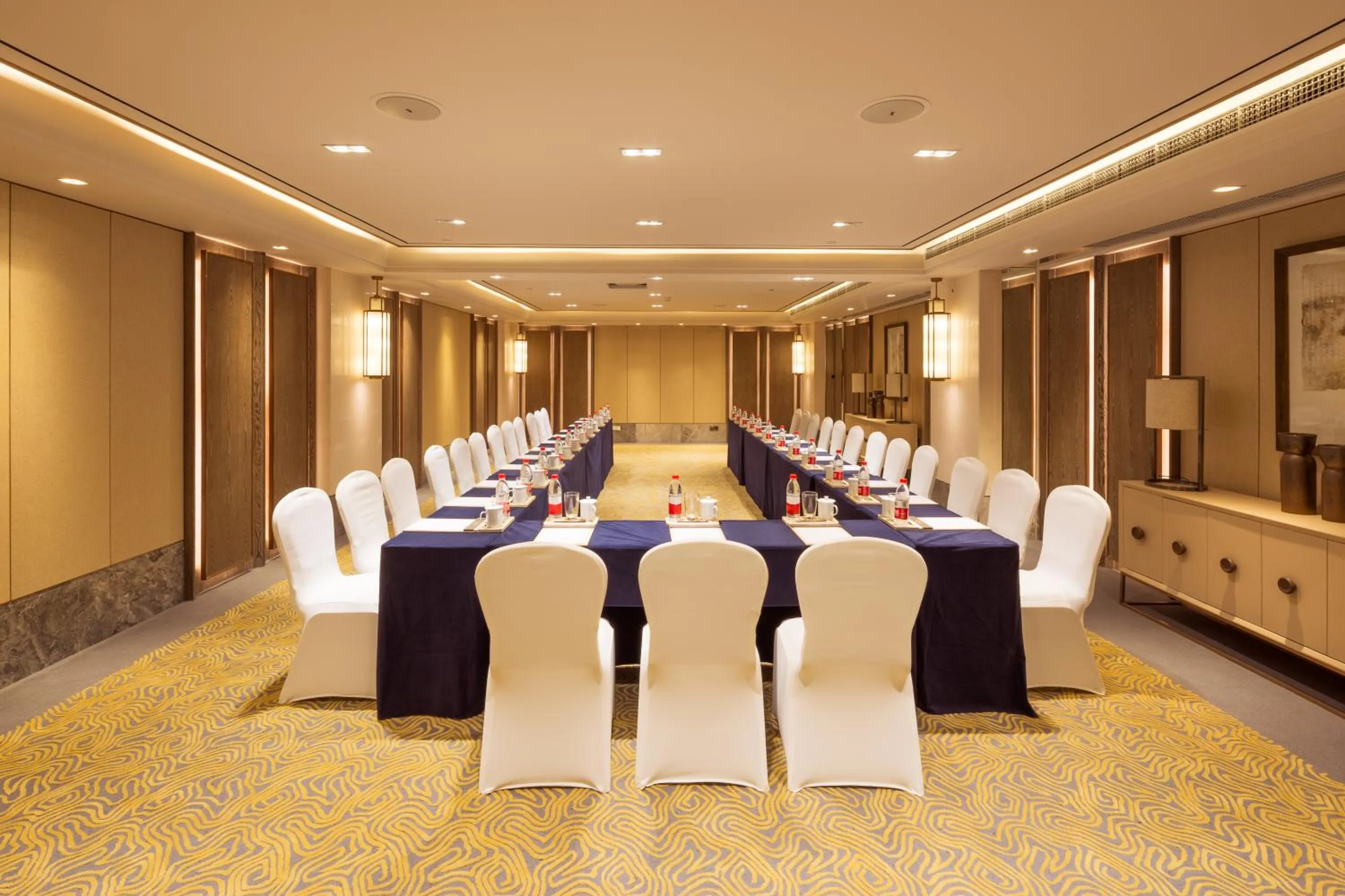 Business facilities in Radisson Chongqing South Hot Spring