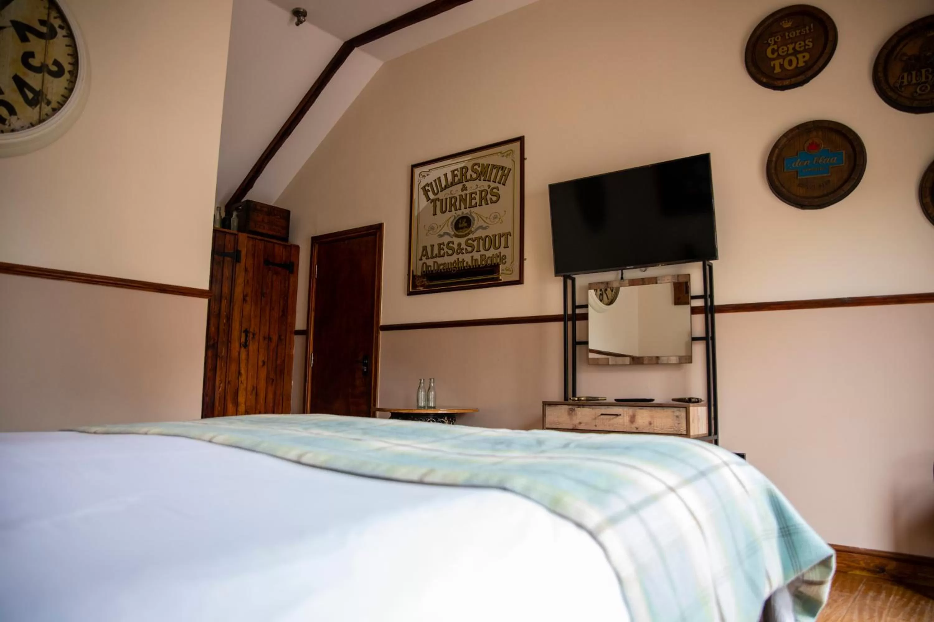 Bedroom, Bed in South Causey Inn