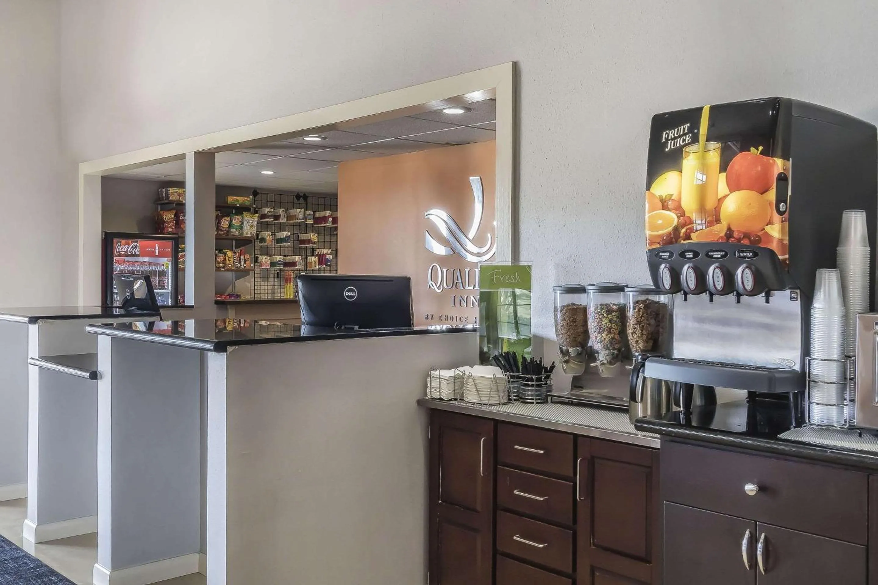 Lobby or reception in Quality Inn & Suites Stuttgart North