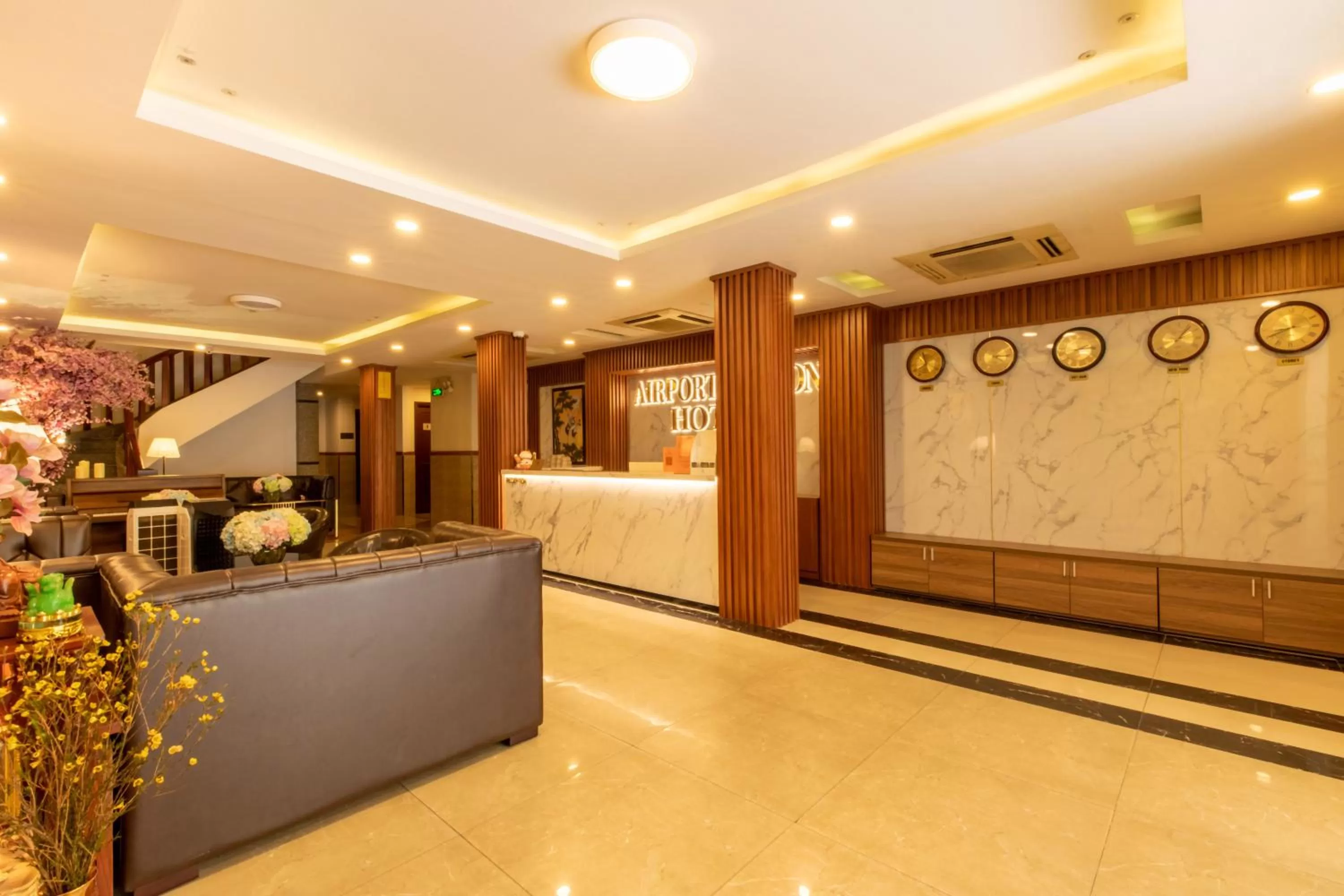Lobby or reception in Airport Saigon Hotel - Gần ẩm thực đêm chợ Phạm Văn Hai