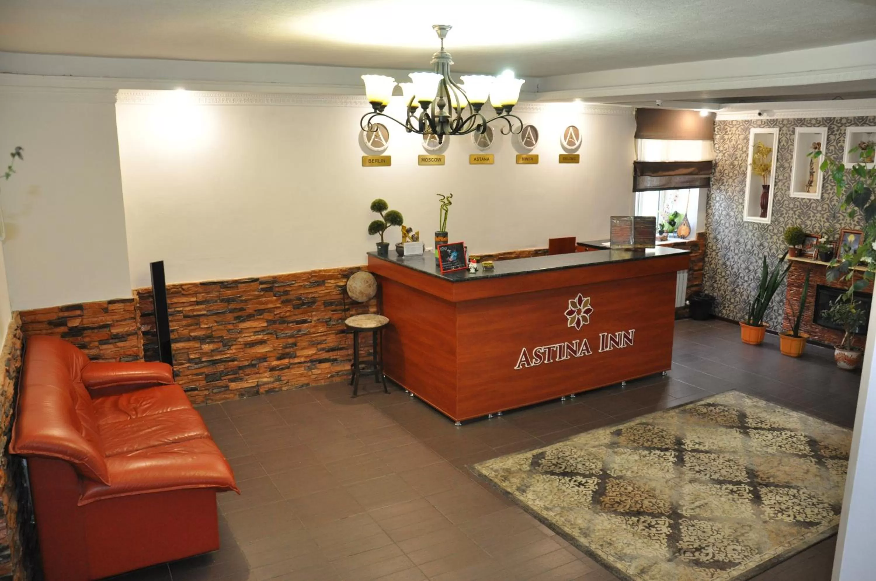 Lobby/Reception in Astina Hotel