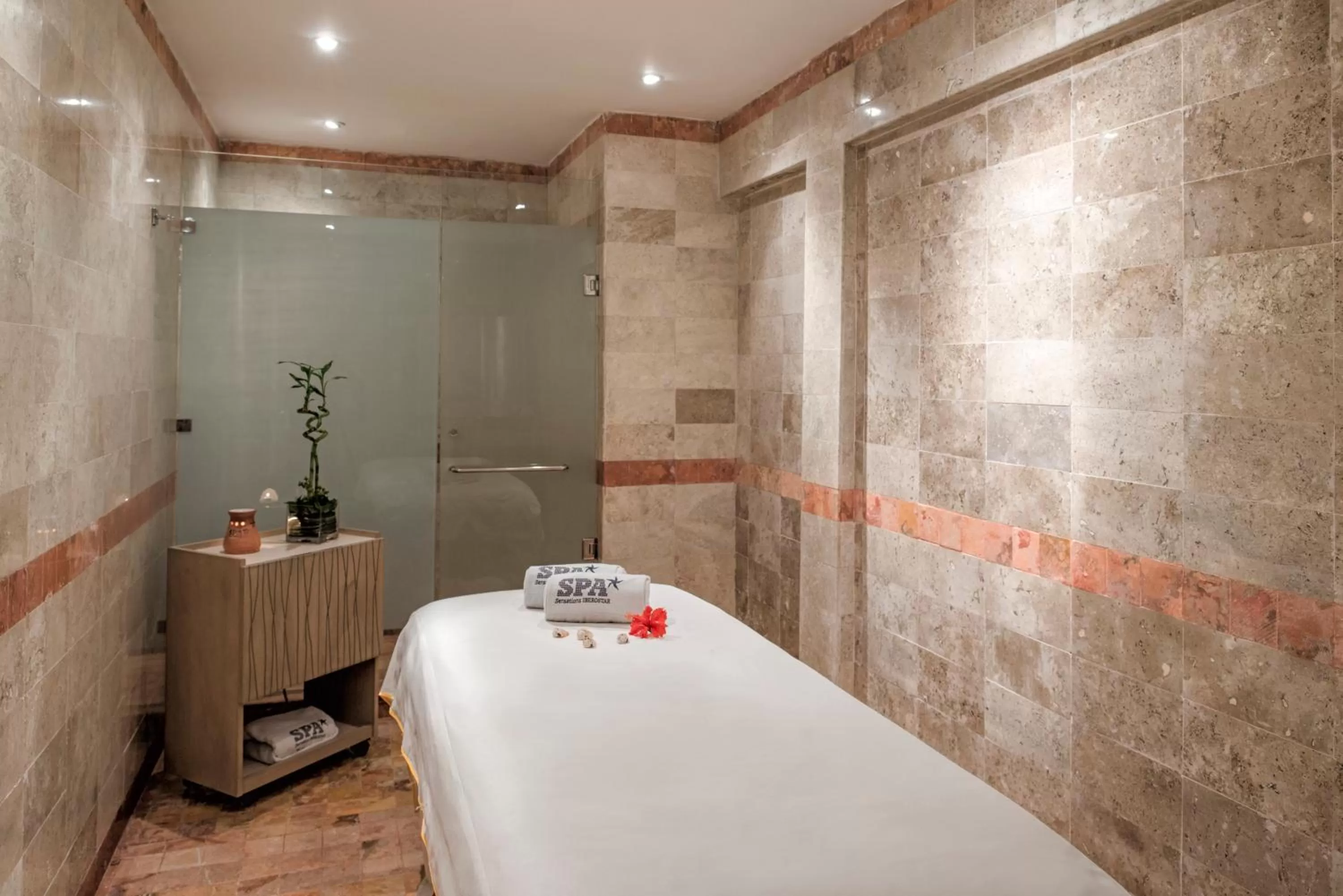 Massage in Iberostar Quetzal