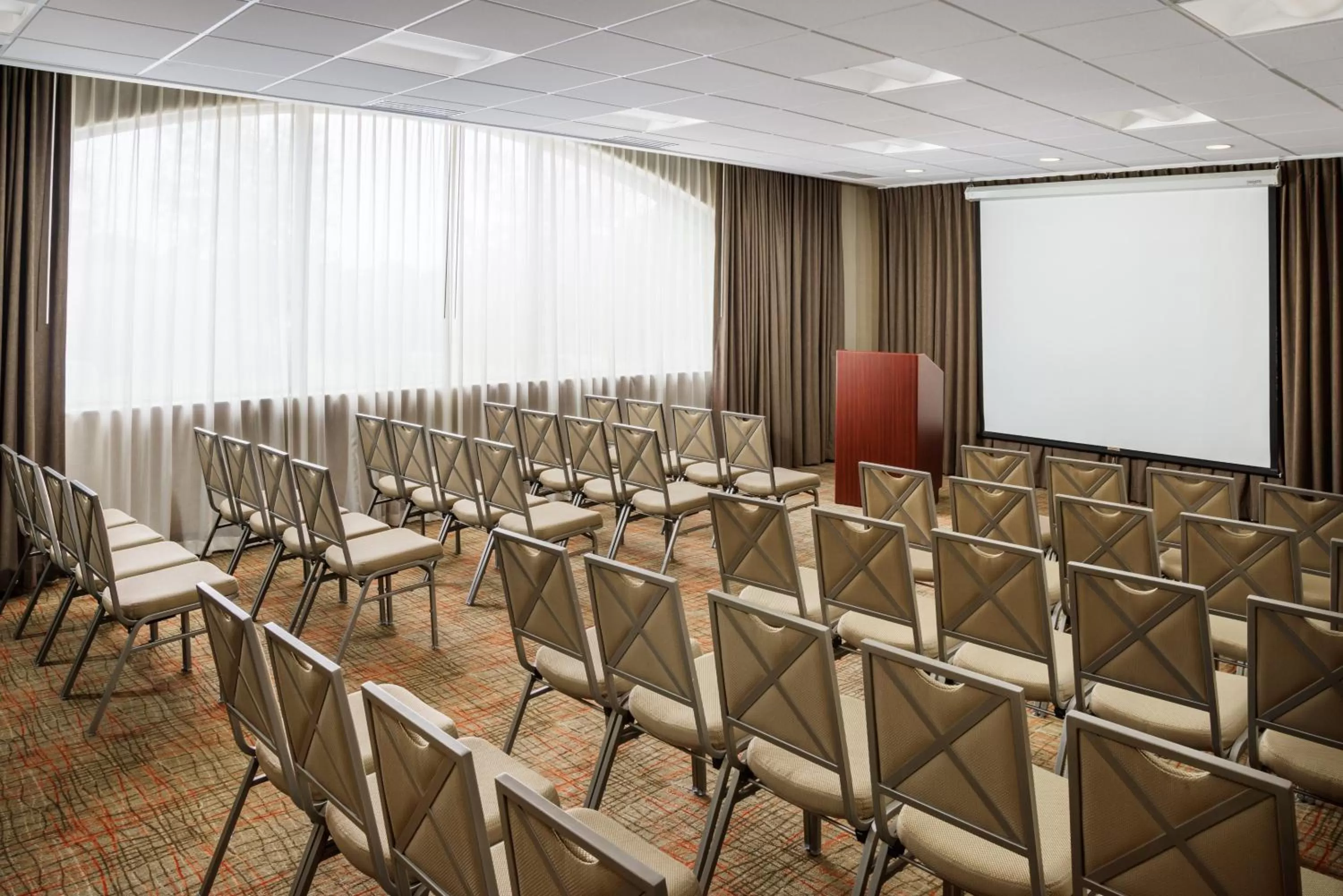 Meeting/conference room in Holiday Inn Charlotte University by IHG