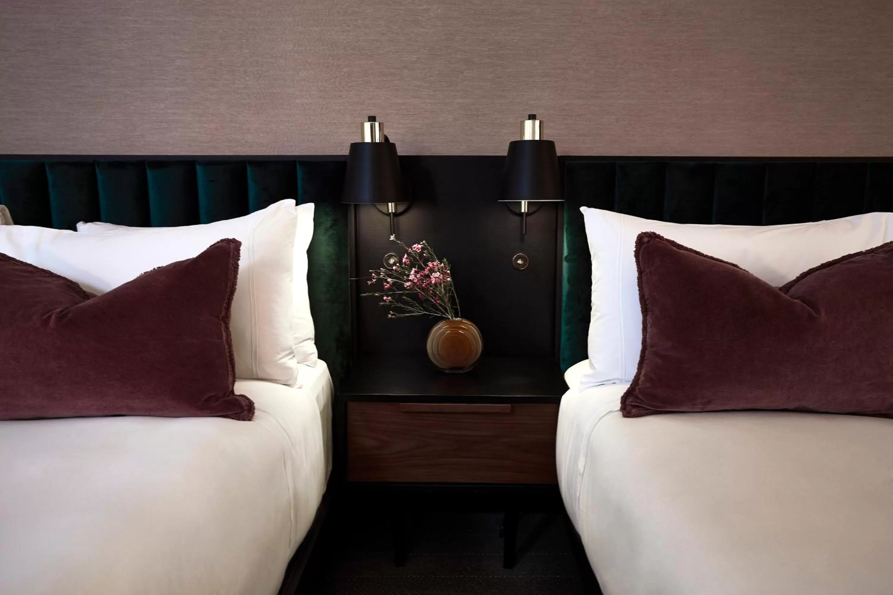 Queen Room with Two Queen Beds in Fairlane Hotel Nashville, by Oliver