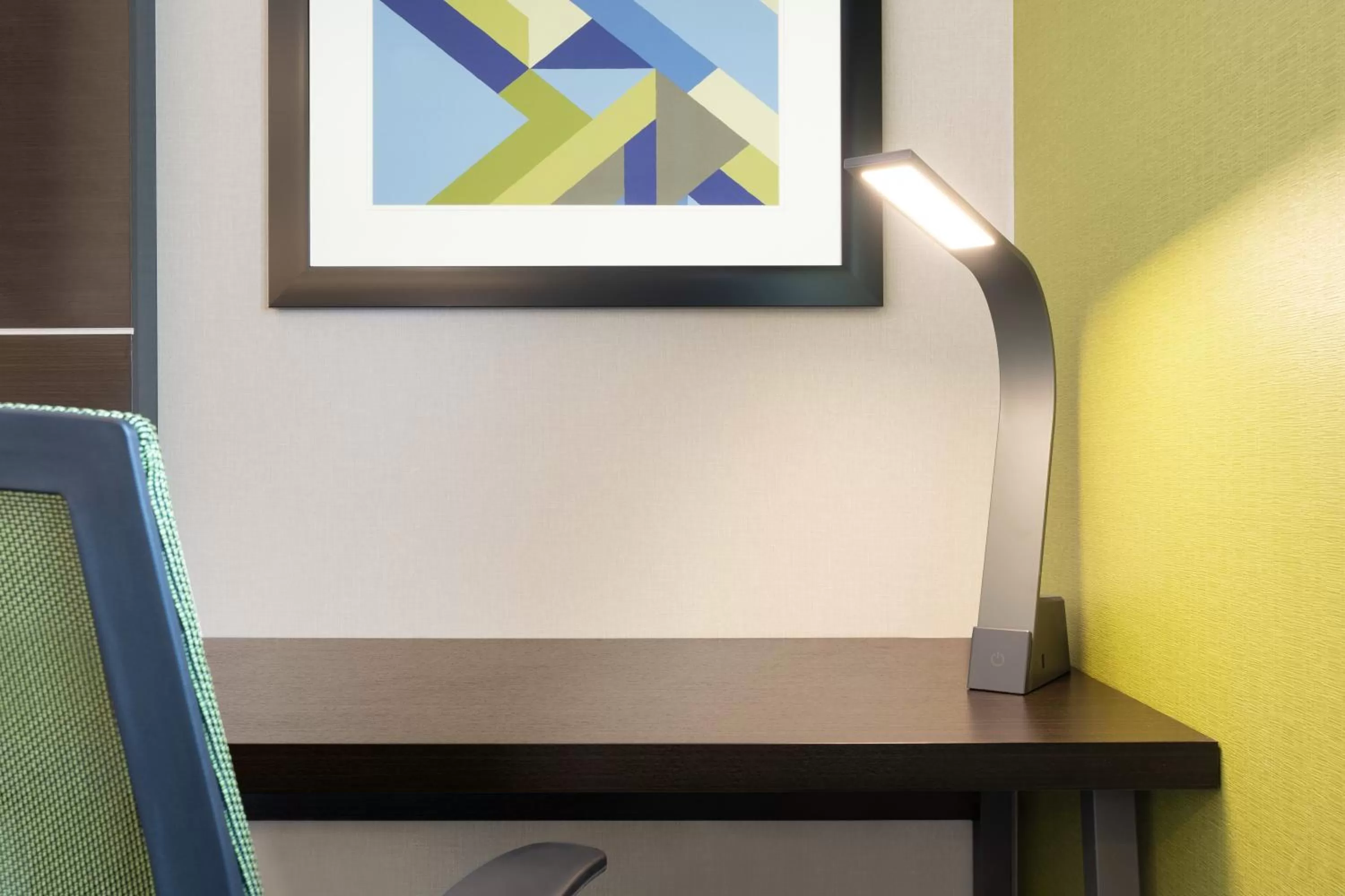 King Room with Accessible Roll-In Shower - Non-Smoking in Holiday Inn Express - Jamaica - JFK AirTrain - NYC, an IHG Hotel