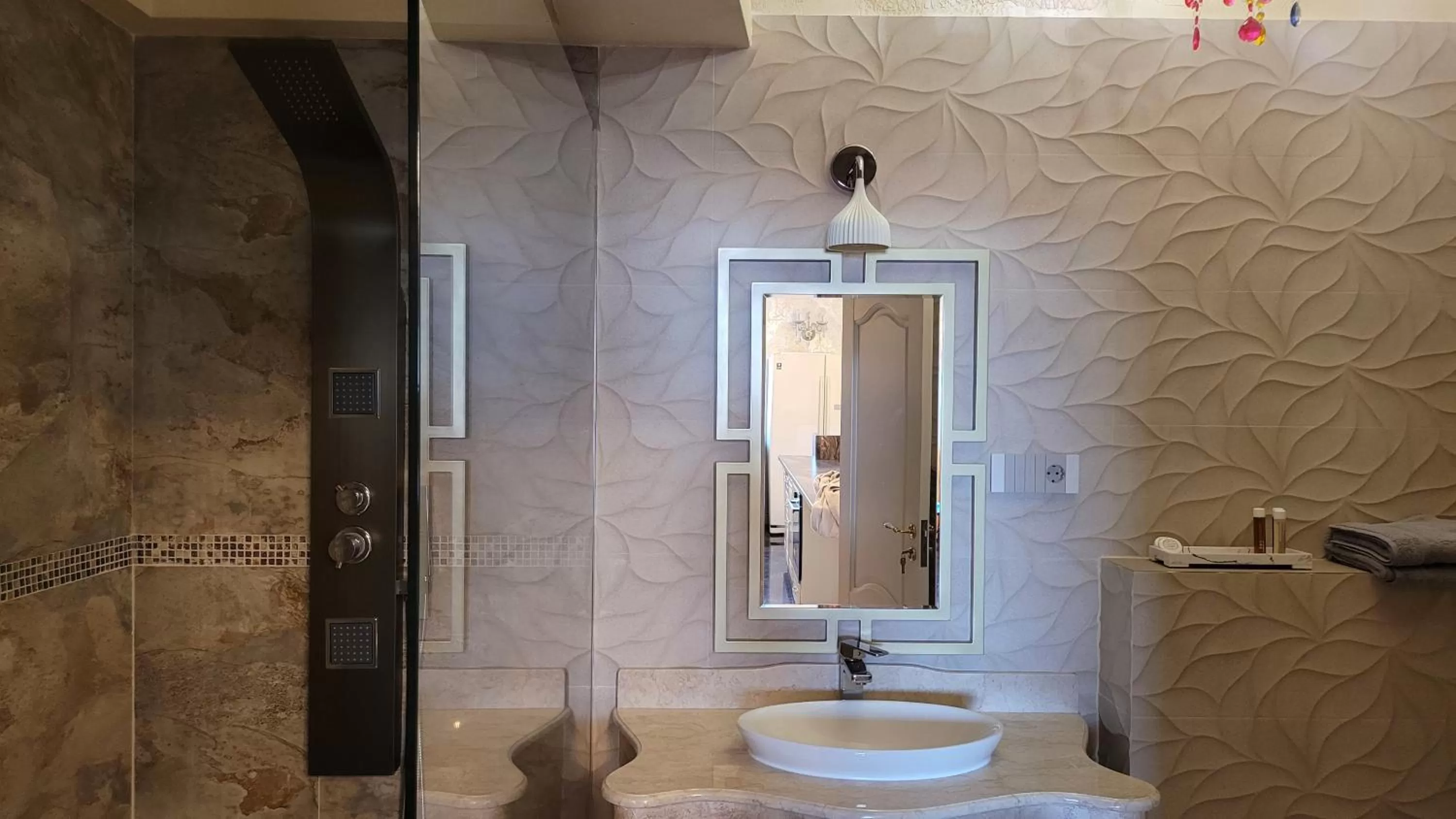 Shower, Bathroom in Terrace Suites Iasi