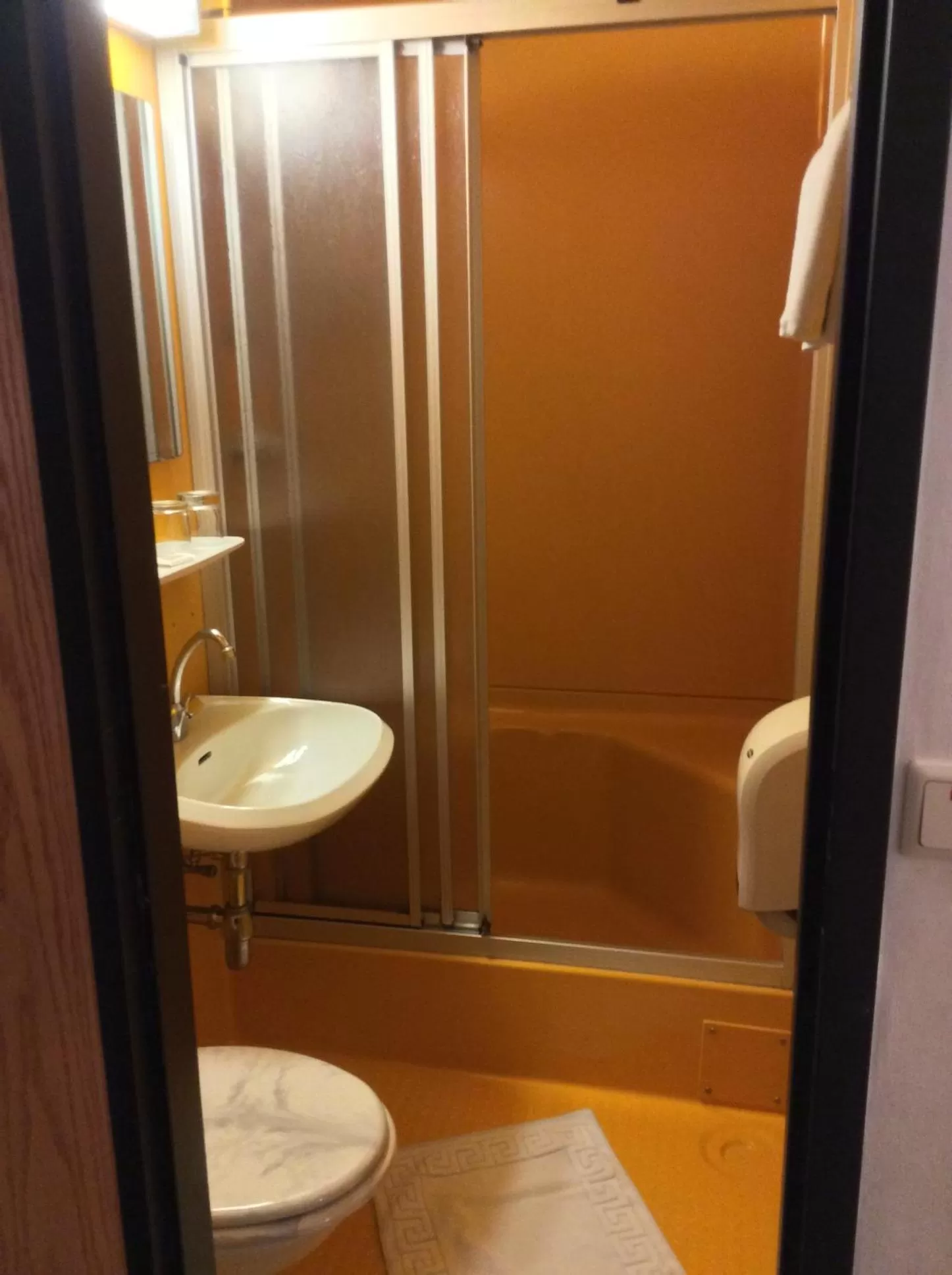 Bathroom in Hotel Pribitzer