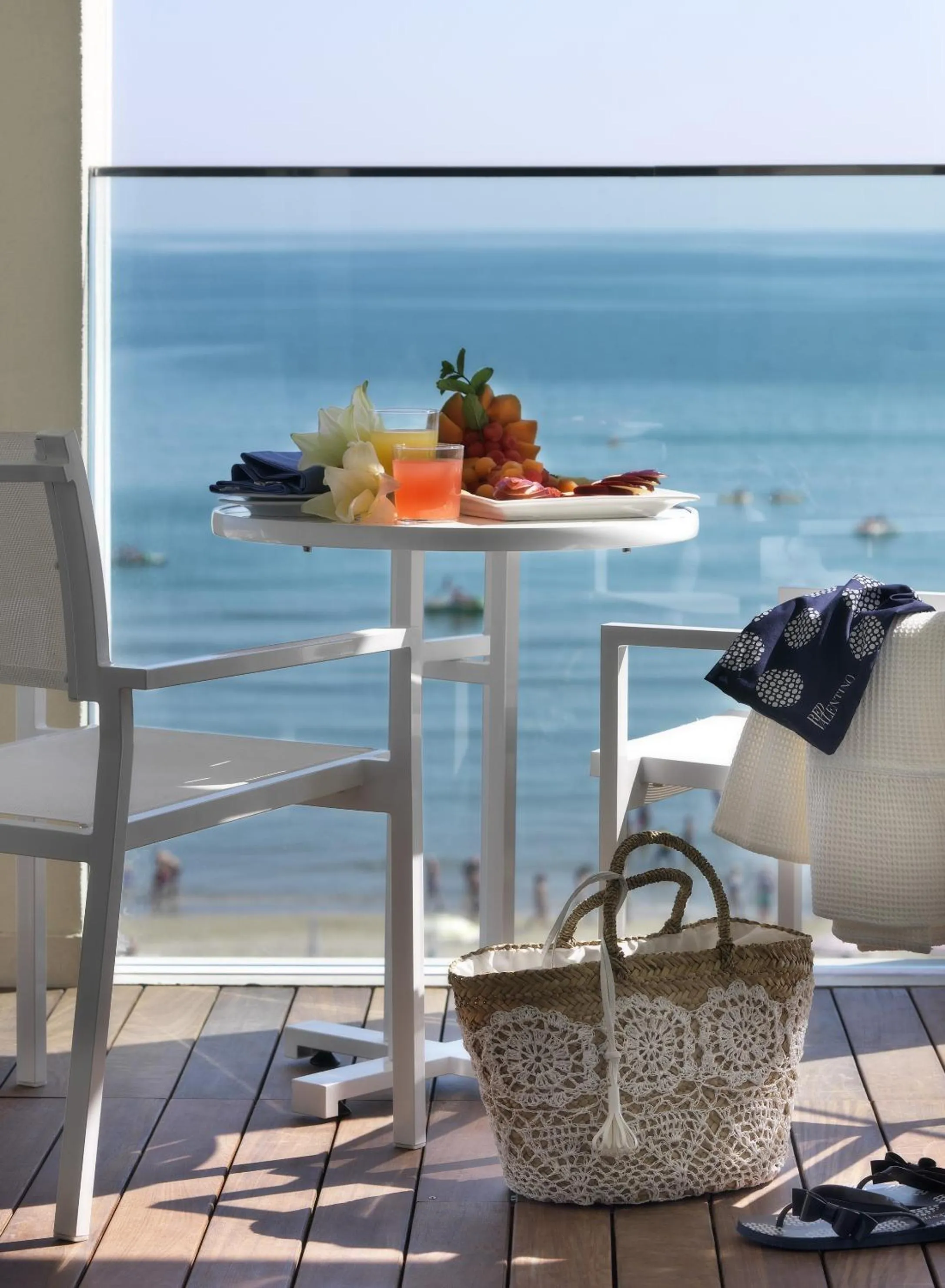 Day in Hotel Tiffany's