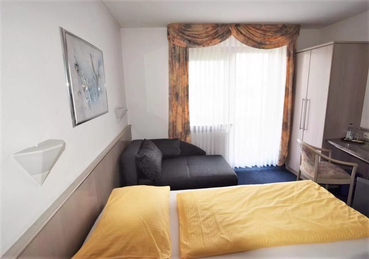 Photo of the whole room, Bed in Hotel Alena - Kontaktlos Check-In