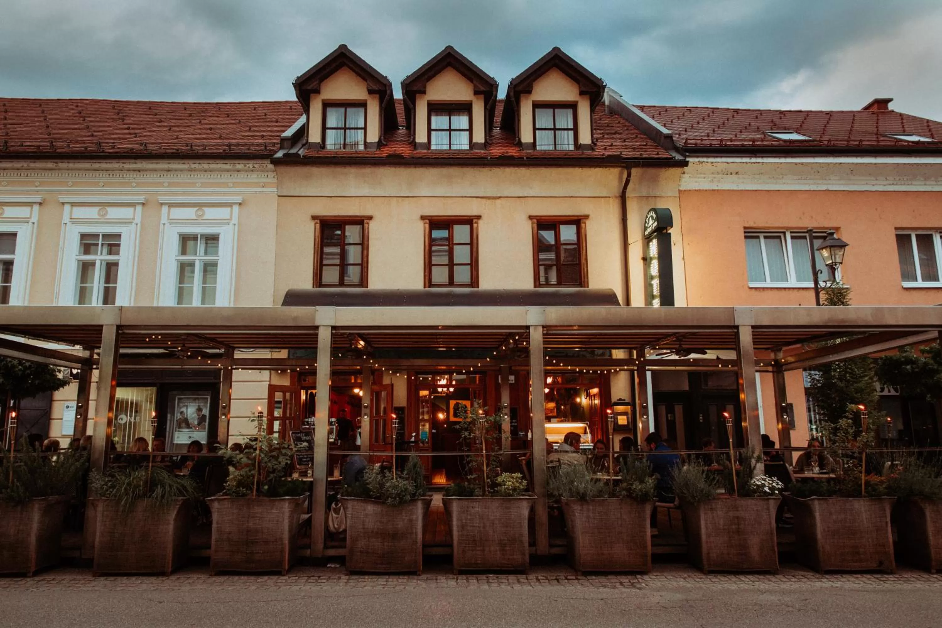 Property building in Splavar Rooms