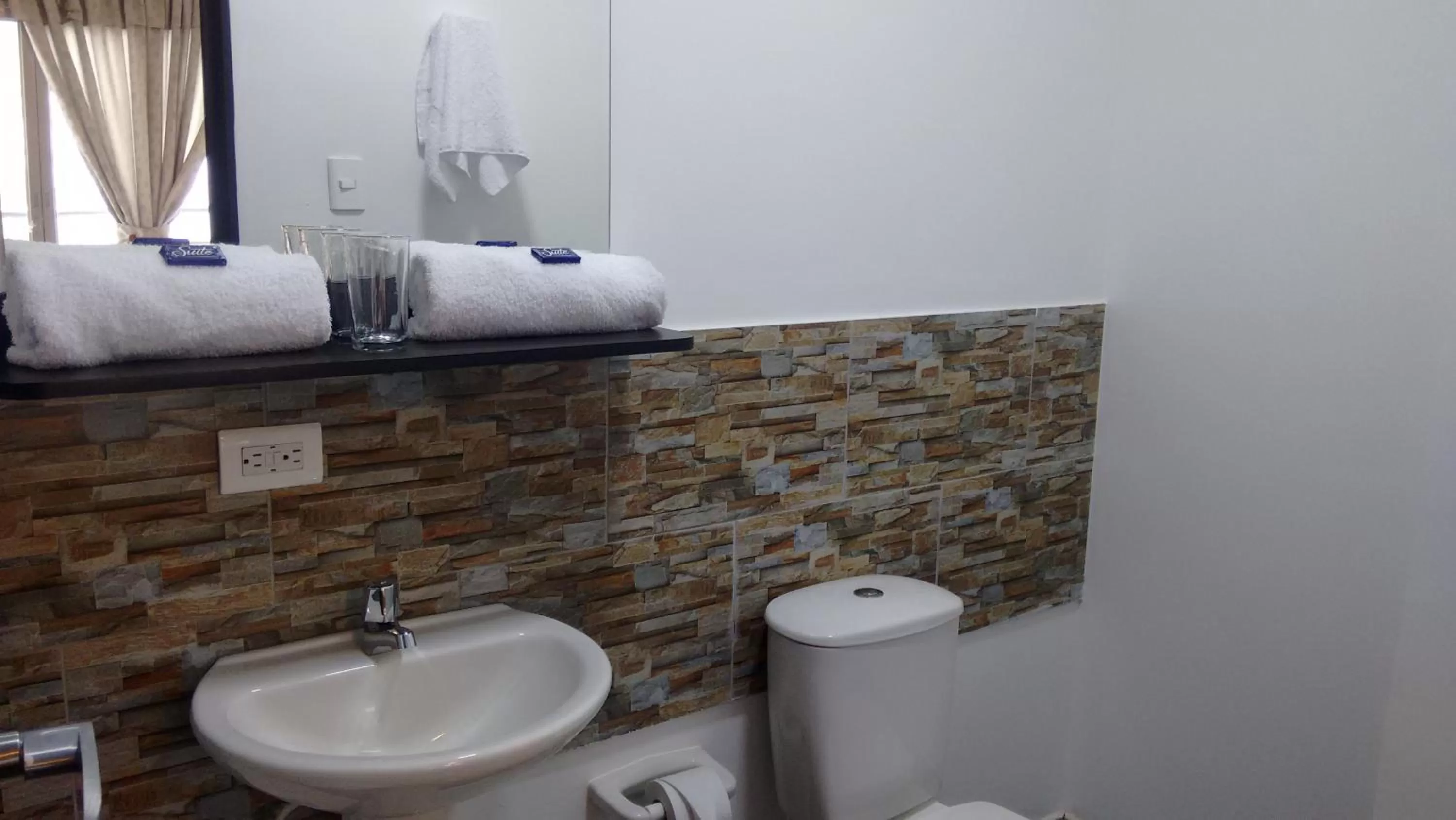 Bathroom in Hotel Anzea