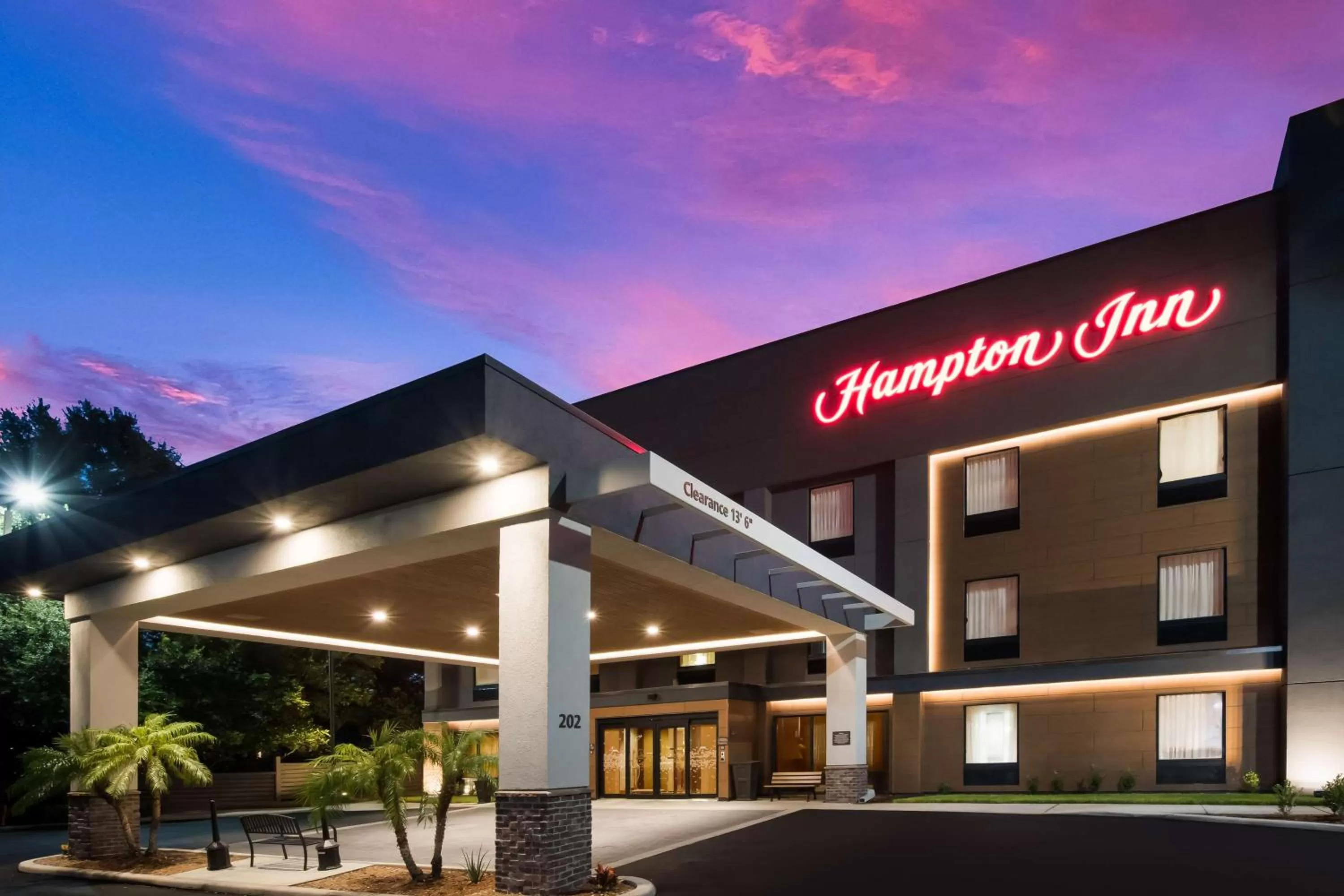 Property building in Hampton Inn Winter Haven