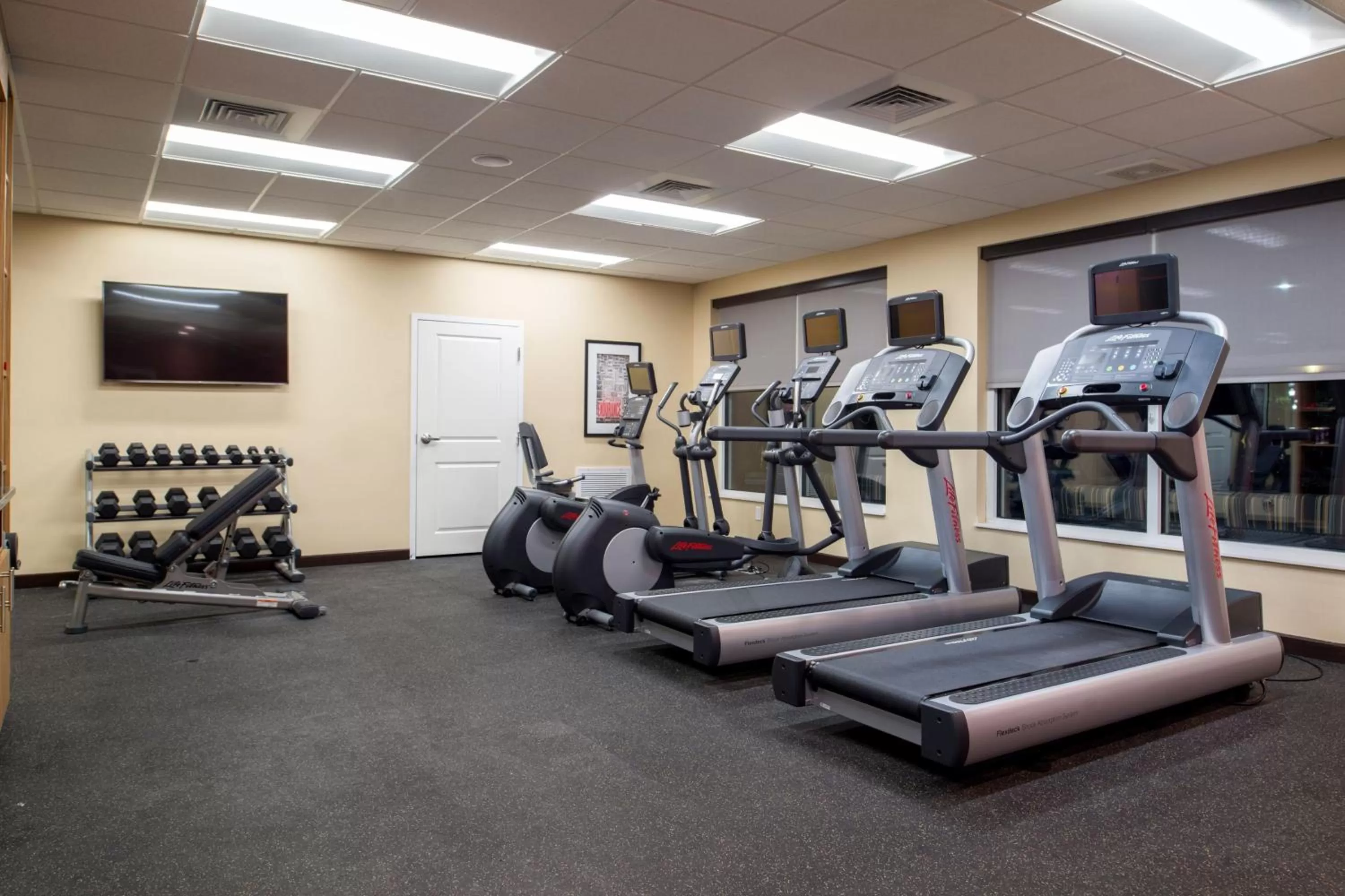 Fitness centre/facilities in TownePlace Suites by Marriott Charleston-West Ashley