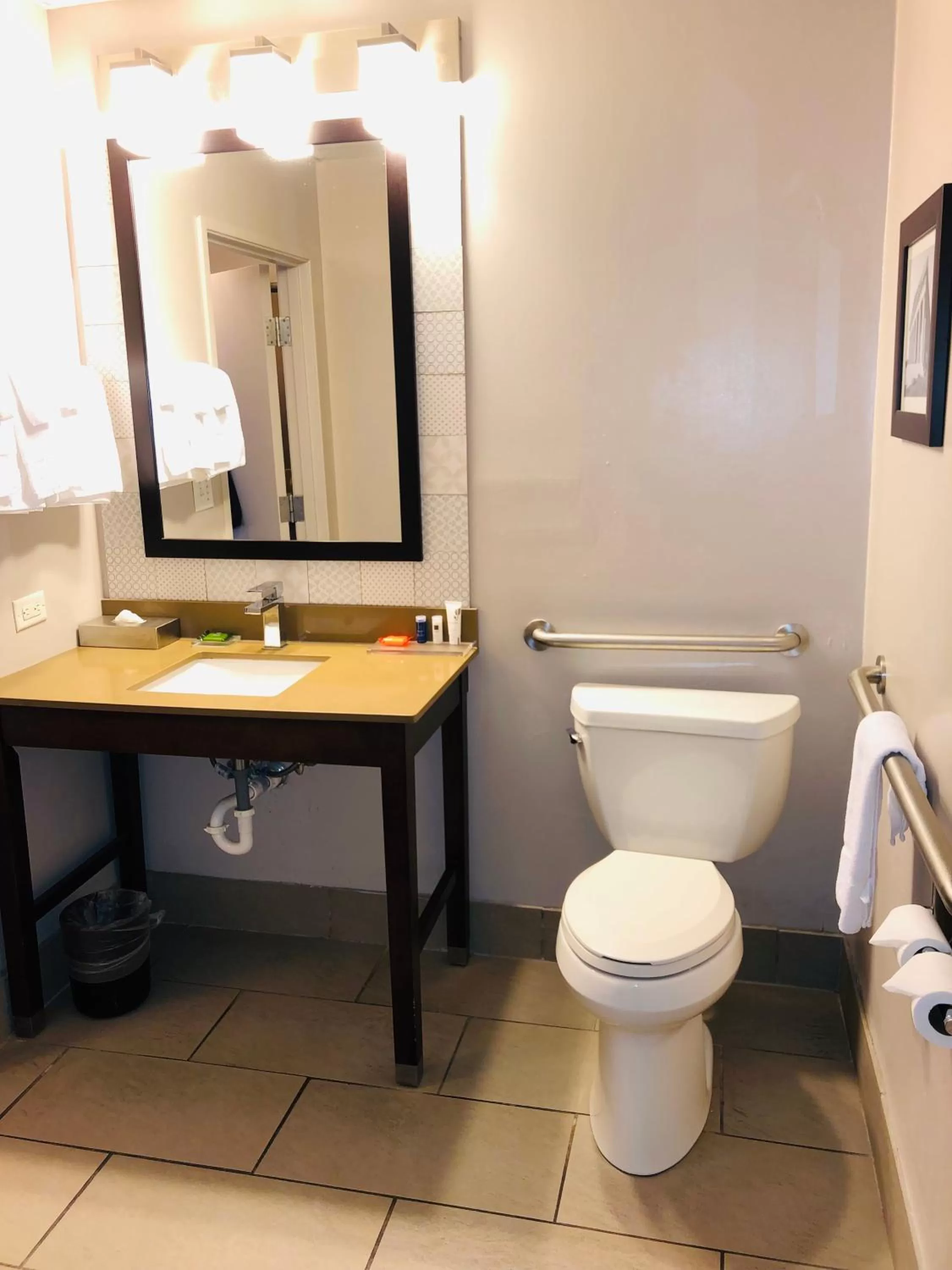 Shower in Country Inn & Suites by Radisson, Nashville Airport East, TN