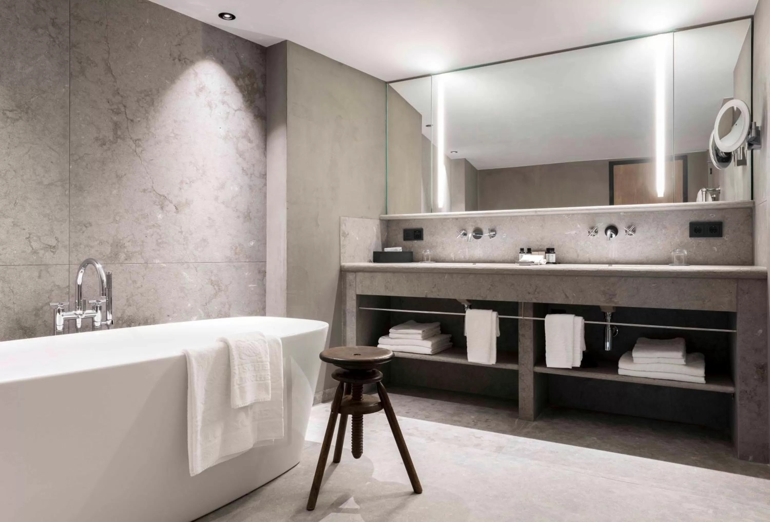 Bathroom in Hotel Bayerischer Hof