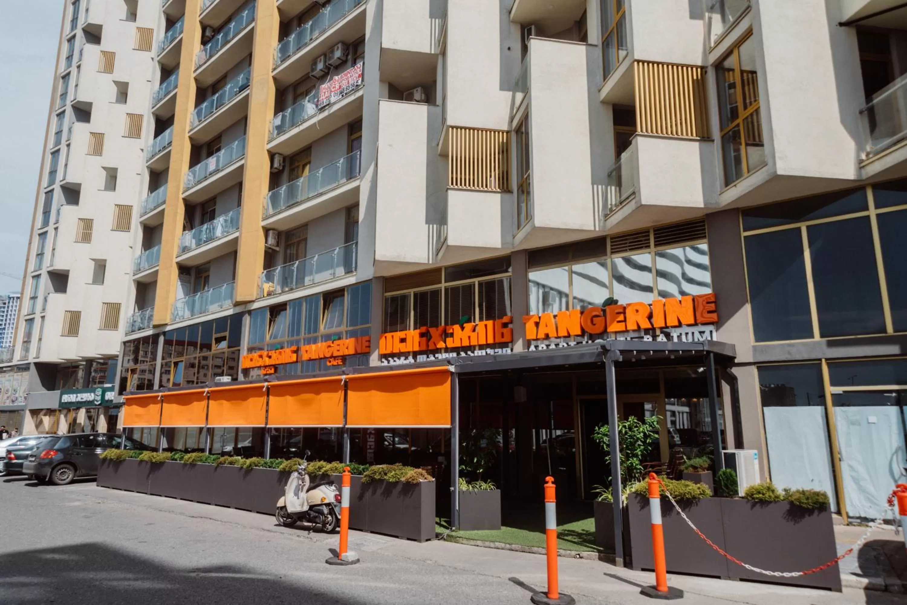 Facade/entrance in Aparthotel Tangerine