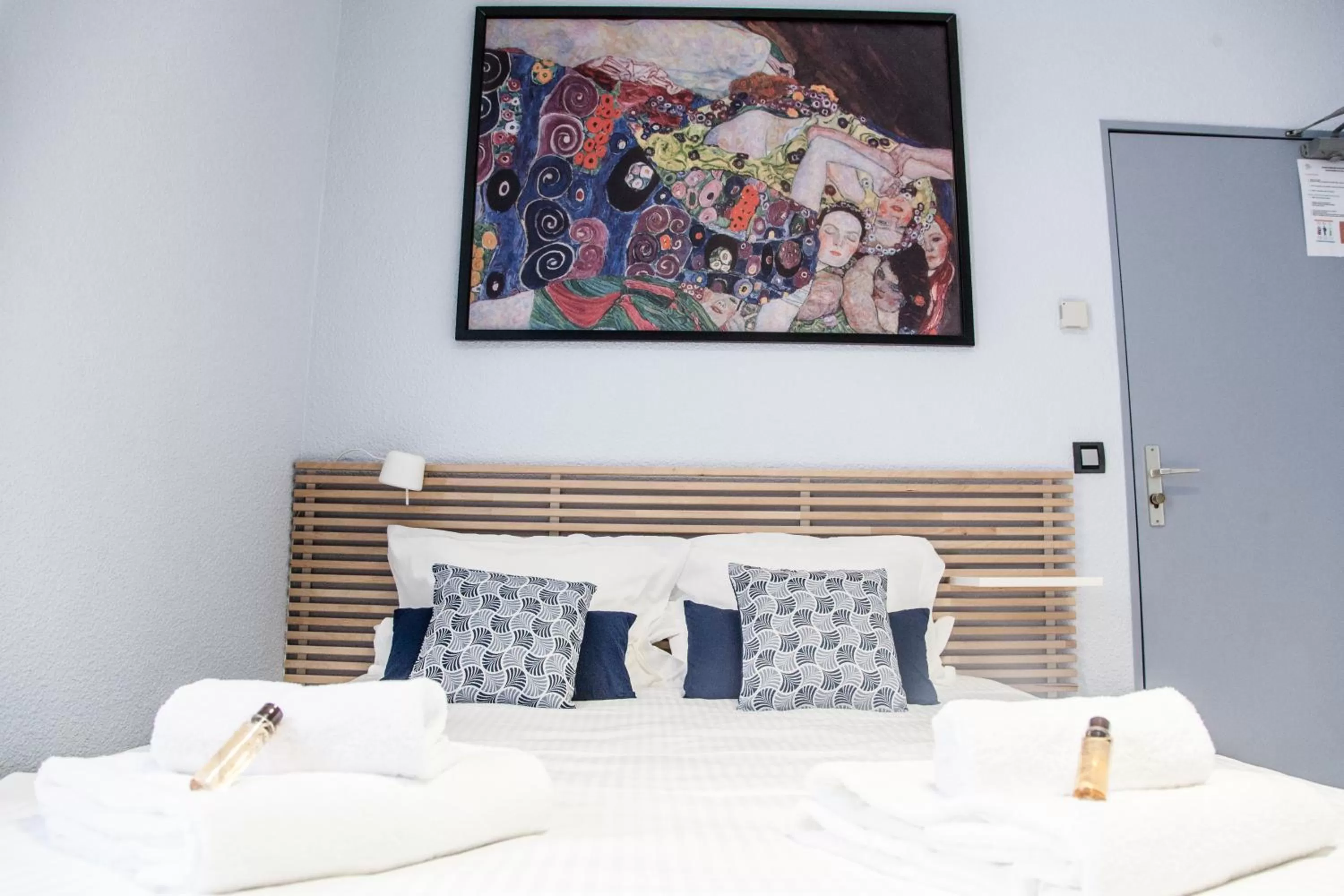 Bedroom, Bed in ULVF La Citadelle de Conflans