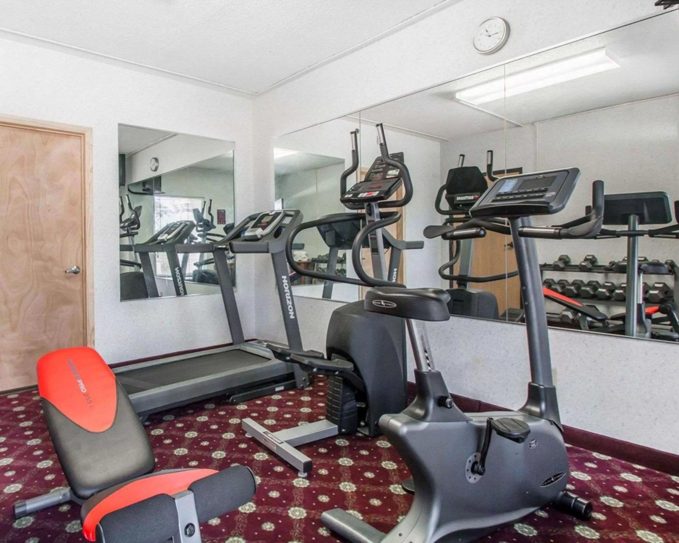 Fitness centre/facilities in Quality Inn US65 & E Battlefield Rd Springfield